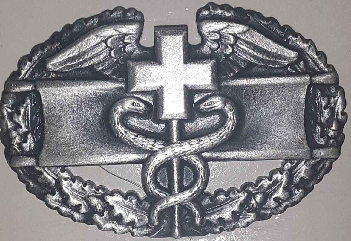 US Army COMBAT MEDICAL PIN DRESS BADGE INSIGNIA VINTAGE ORIG MILITARY NOS NEW