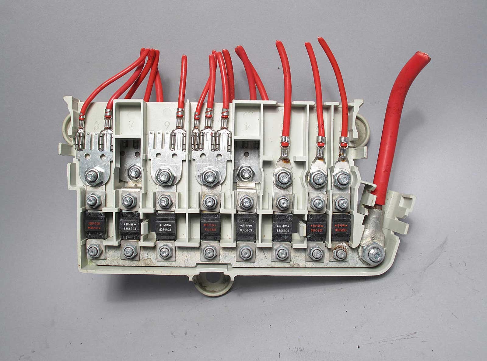 BMW E39 E38 5-Series Front Under Carpet Fuse Power Distribution Box USED OEM