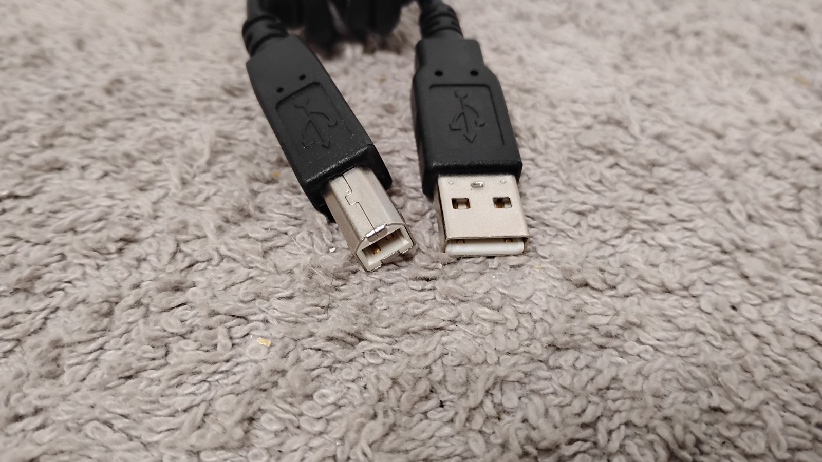 NEW Black USB-A to USB-B Cable Connector. (00)