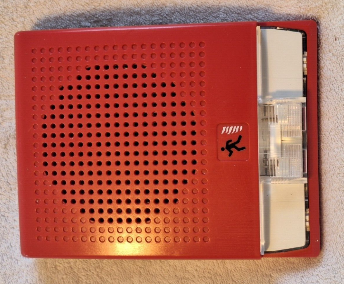 Edwards Systems G4-S2VM RED Speaker Strobe 25V RSM RED/ROUGE New