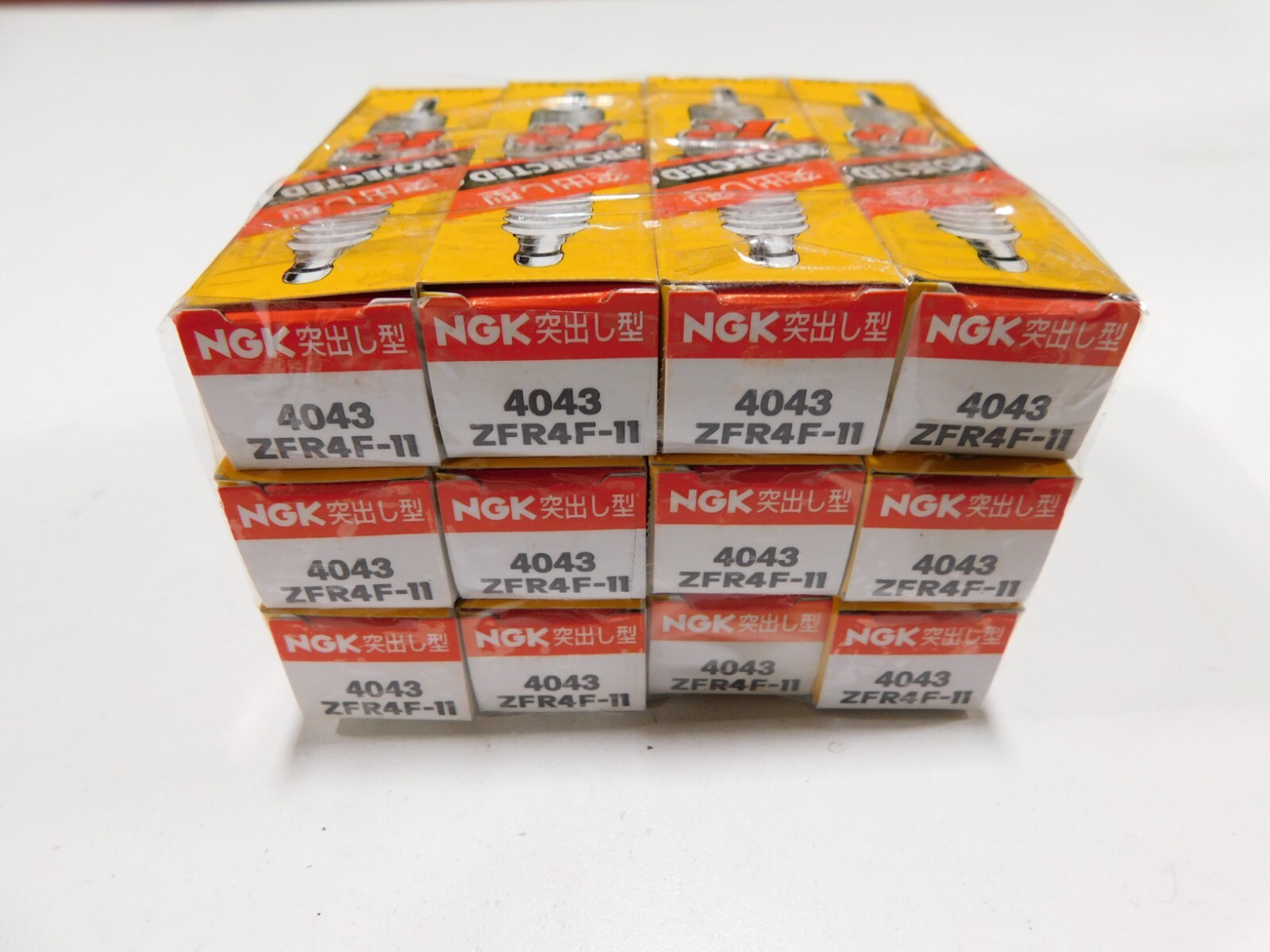 S27T1 4043 ZFR4F-11 12 NGK Spark Plugs CF