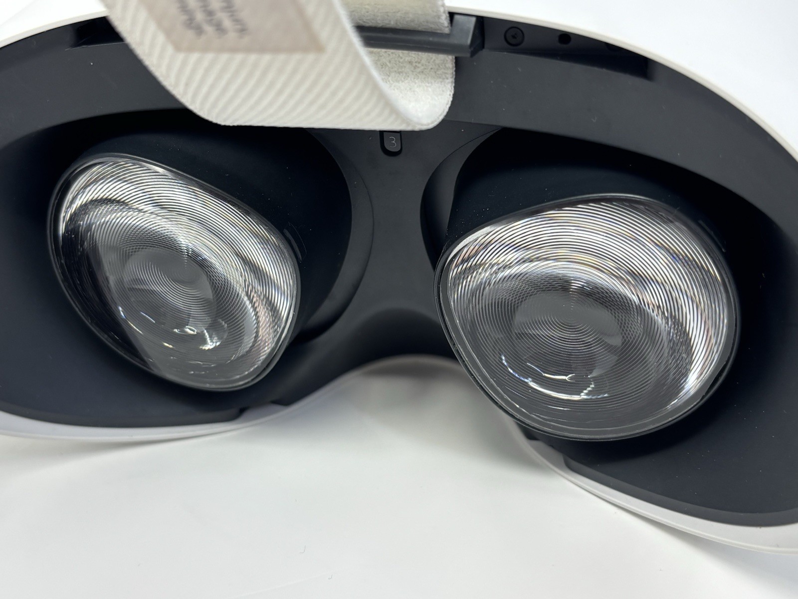 Meta Oculus Quest 2 64GB VR Headset VR Headset Only Tested No Controllers