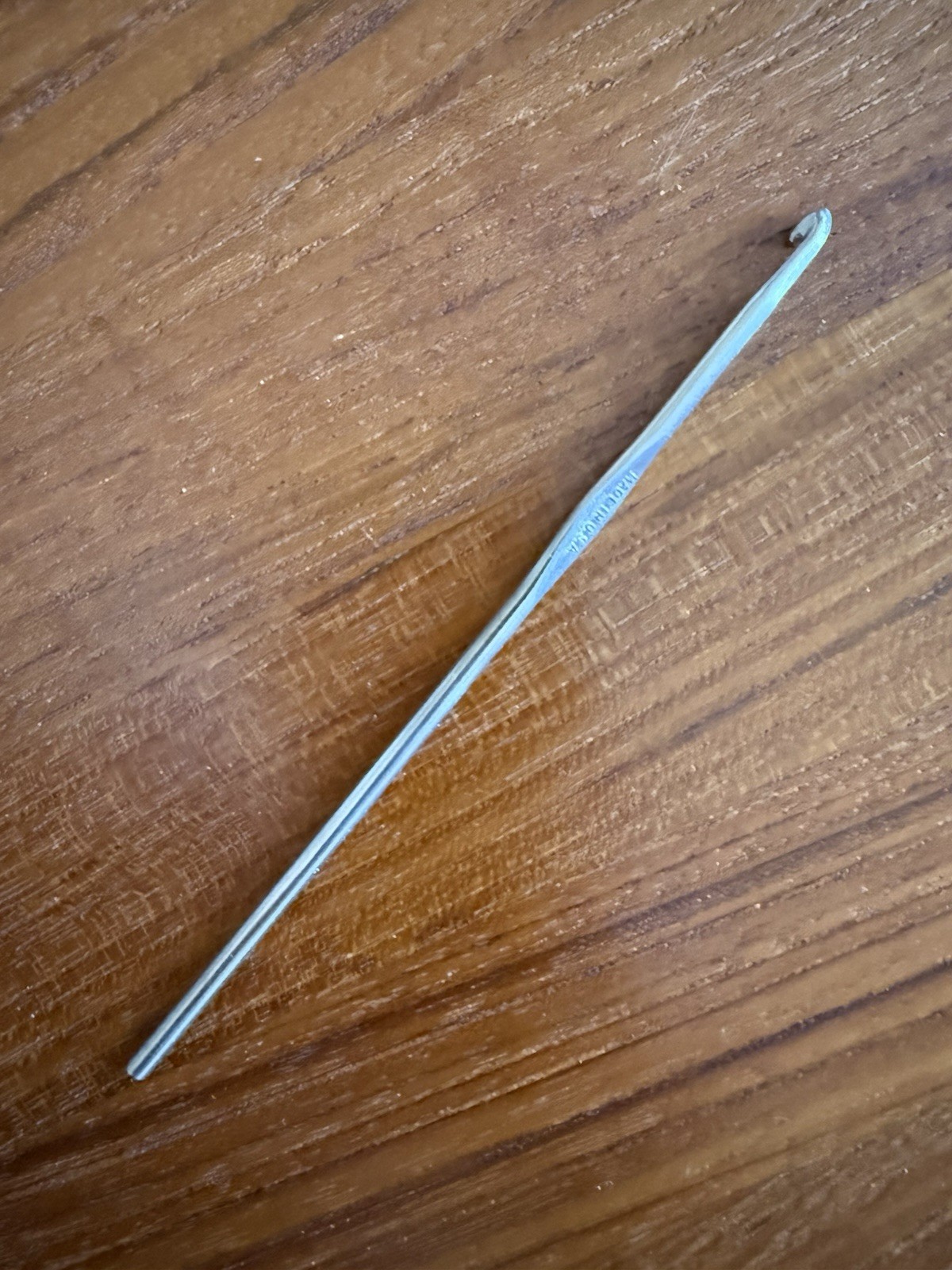 Vintage HERO Crochet Hook Needle Size 00 USA