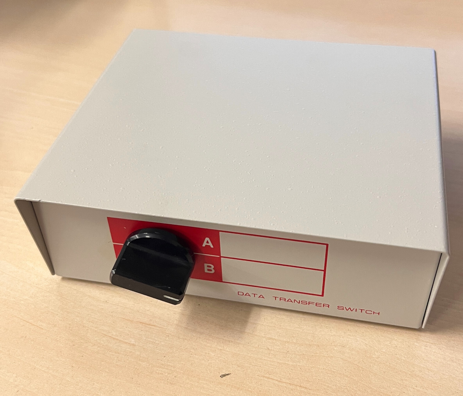 Kentek DB9 Female 2 Way Manual Data Switch Box RS-232 D-Sub 9Pin I/O Rotary Dail