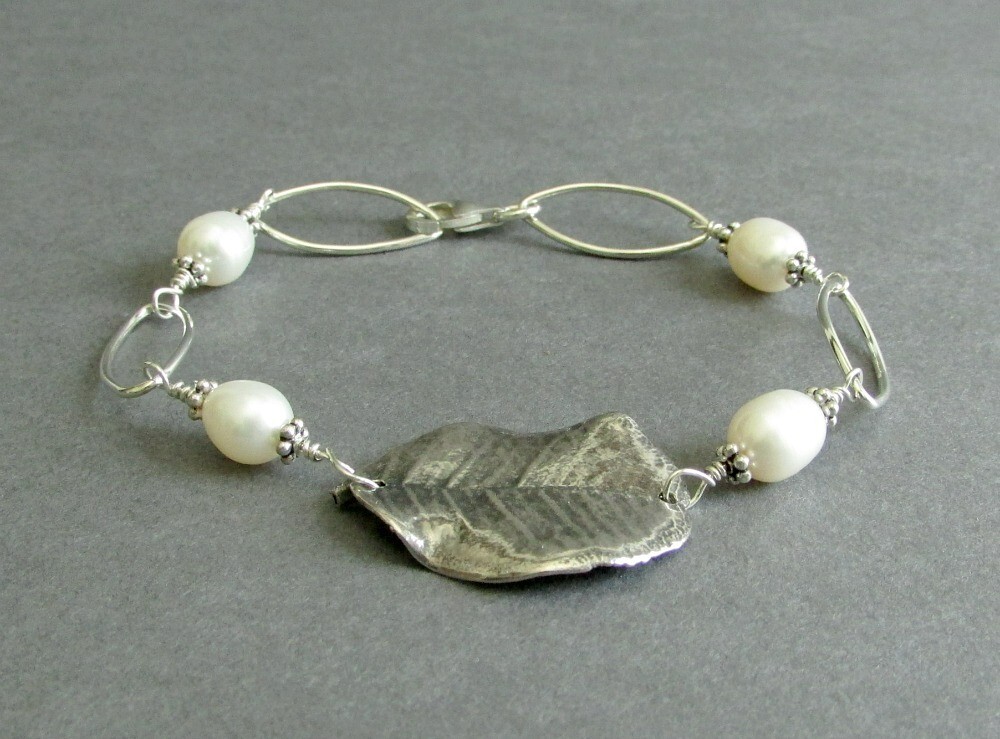 Handmade STERLING SILVER Coated Carob Leaf White FRESHWATER PEARL Bracelet