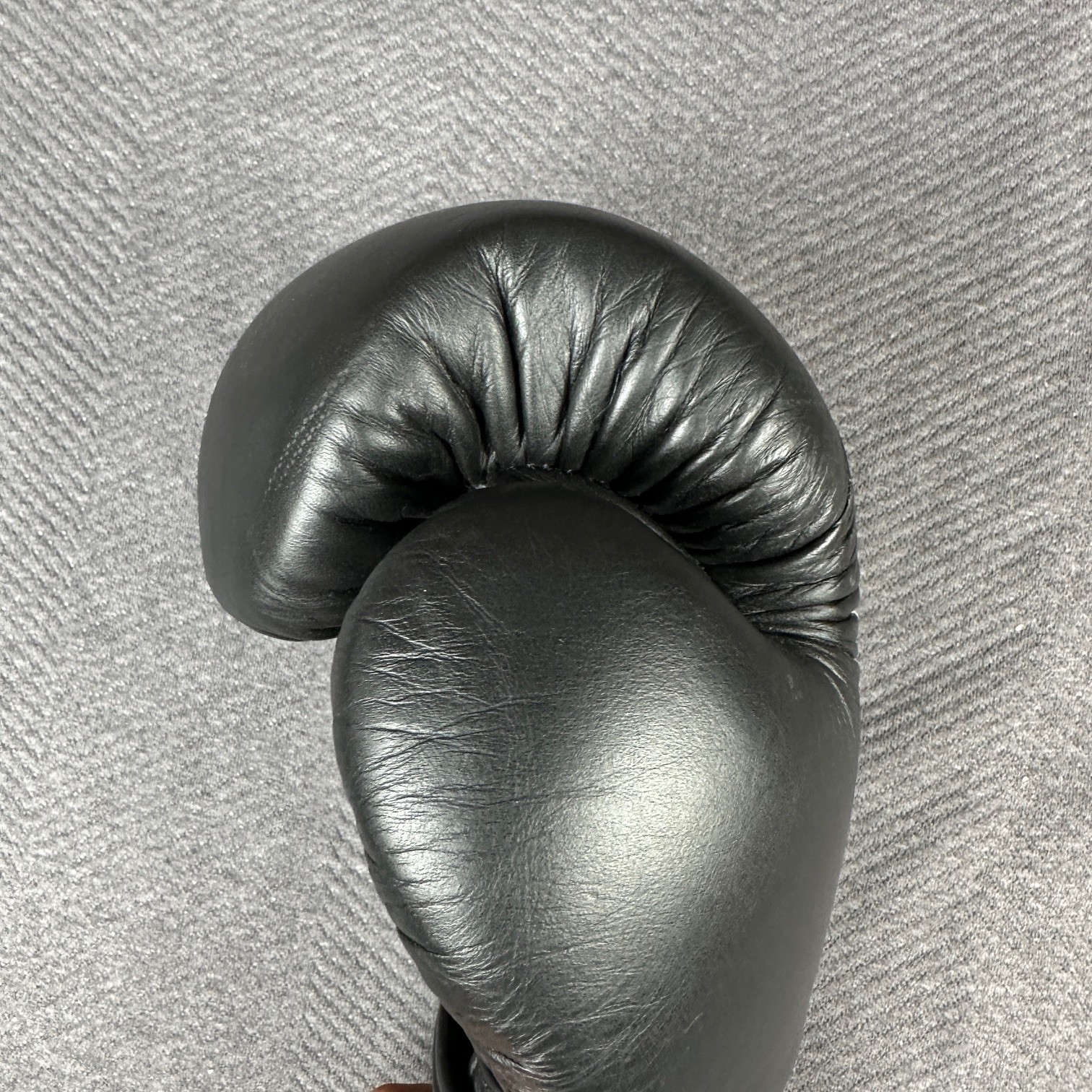 Yokkao Muay Thai Breathable Boxing Gloves 12oz Leather Thailand Right Hand ONLY