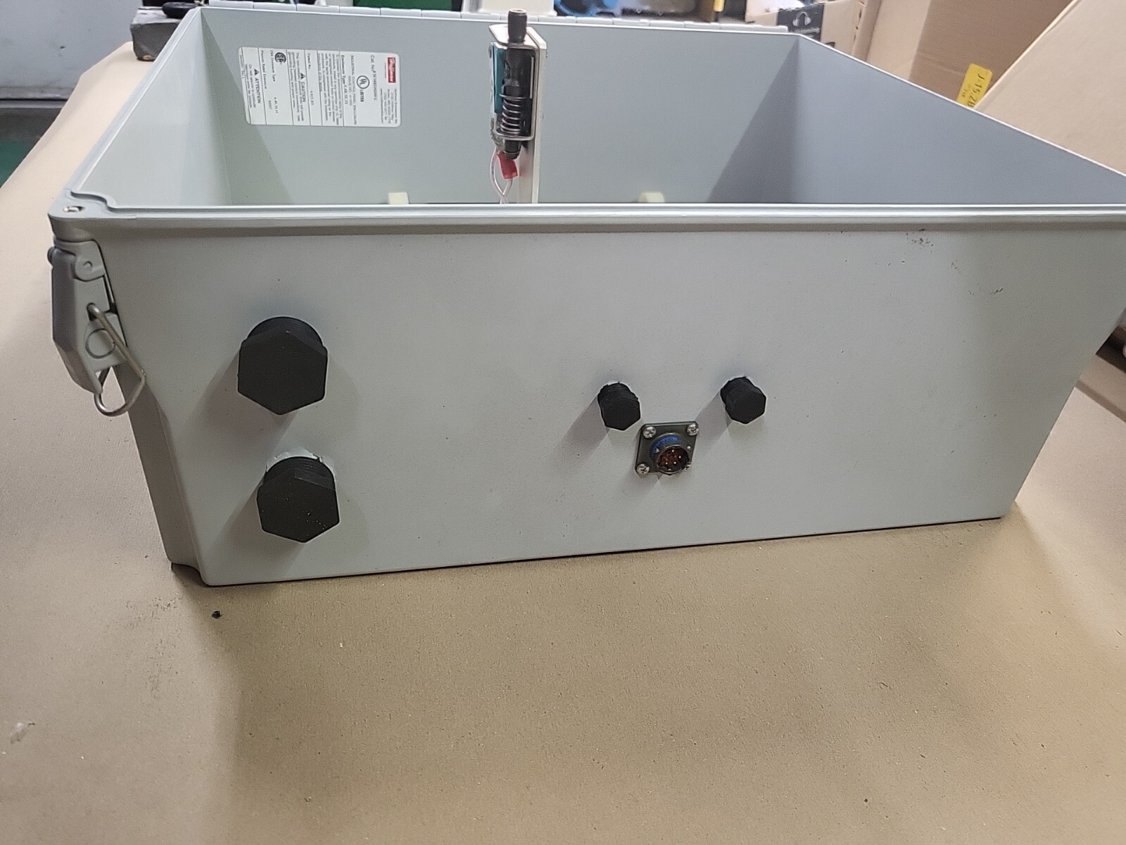 FIBER SENSYS DEFENDER SERIES 200 Perimeter ALARM PROCESSOR ENCLOSURE Box FD205