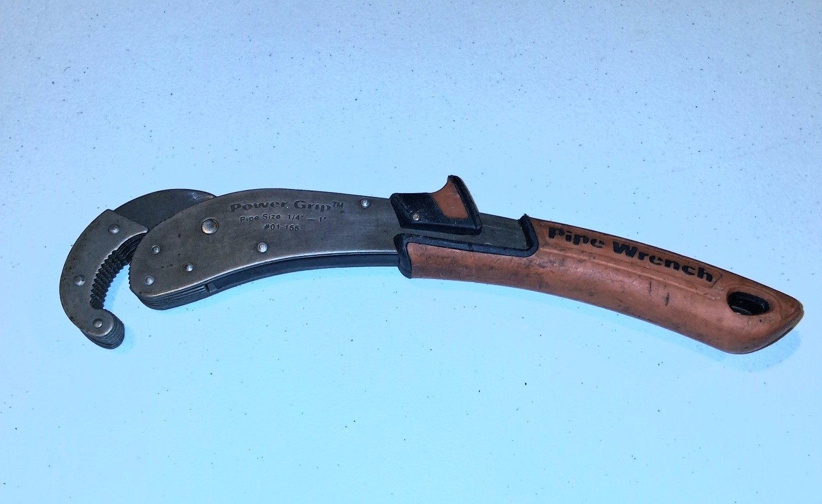Power Grip Pipe Wrench