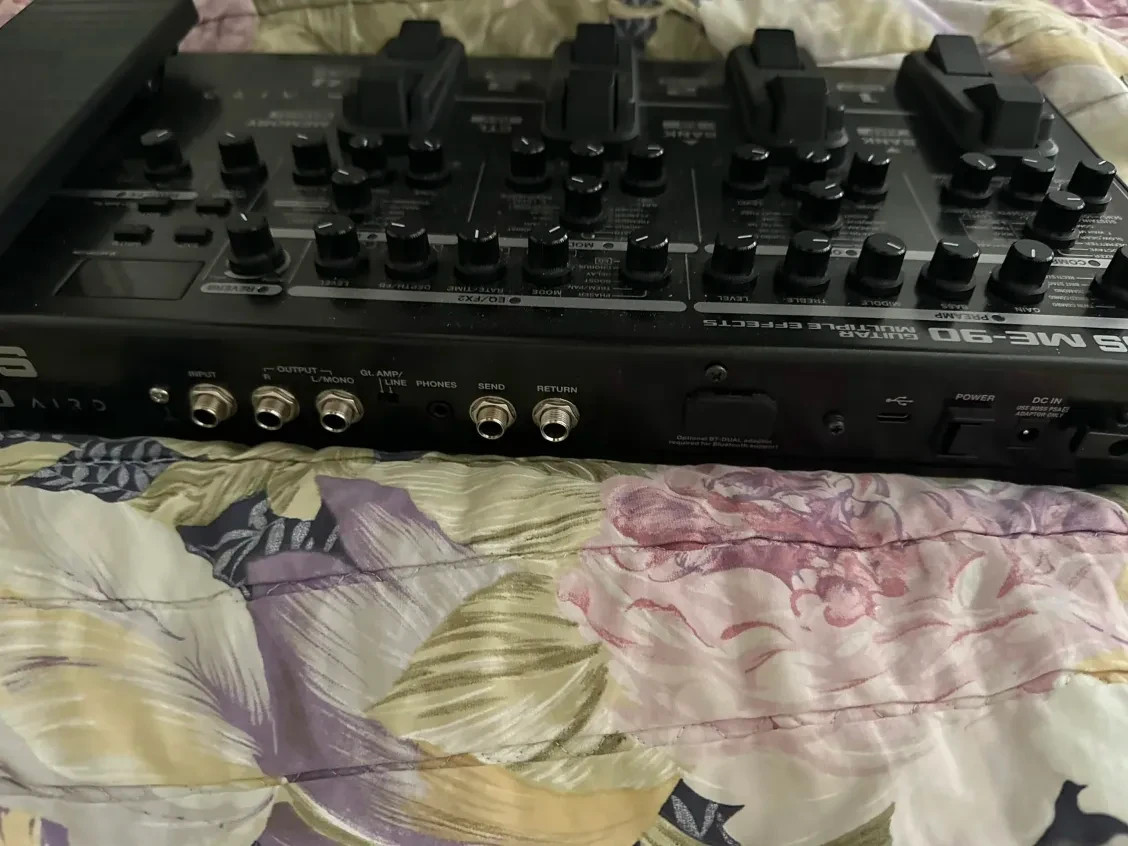 Boss ME-90 Guitar Multi-Effects Pedal