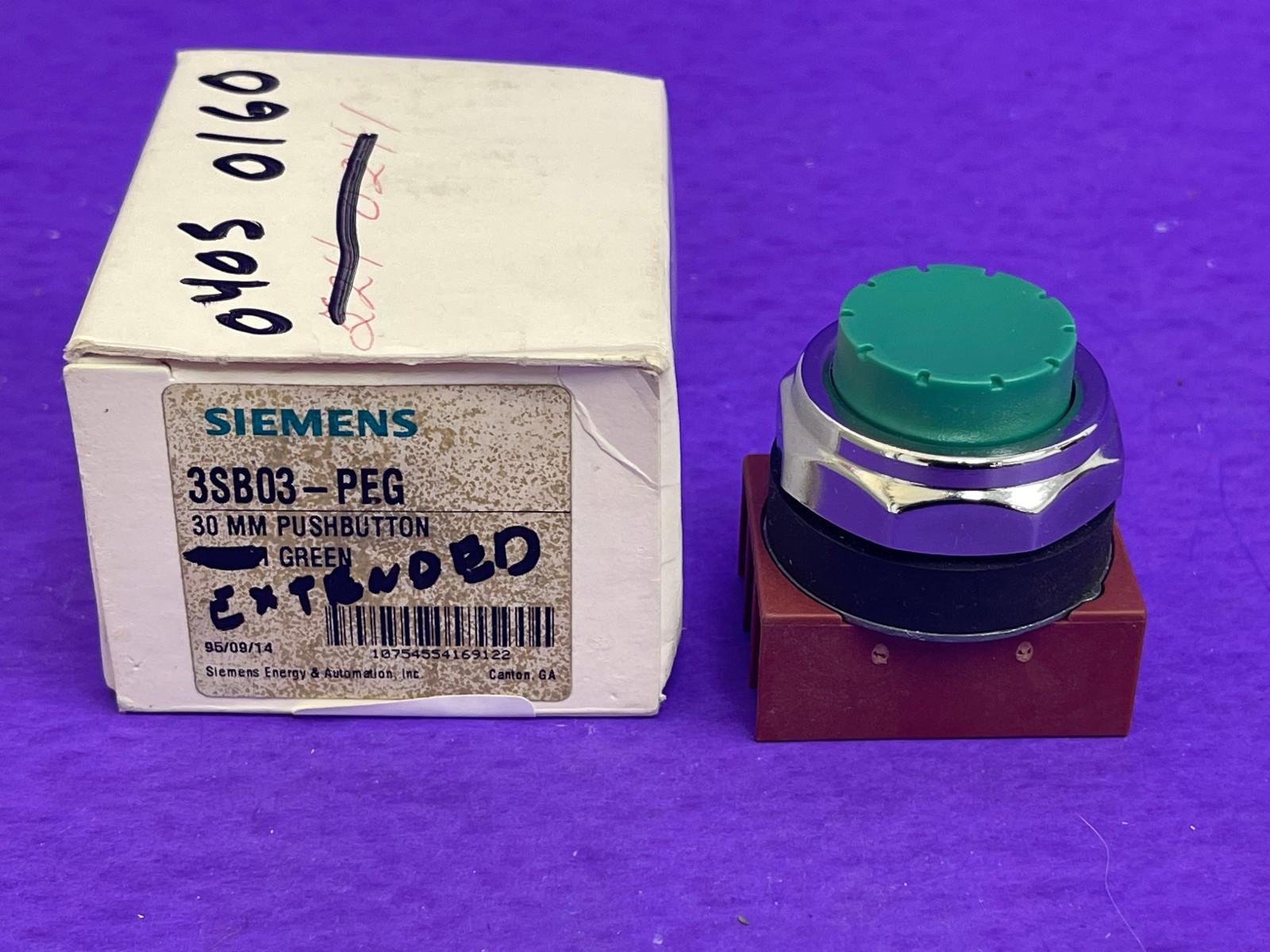 New Siemens 3SB03-PEG 30mm Green Extended Momentary Pushbutton