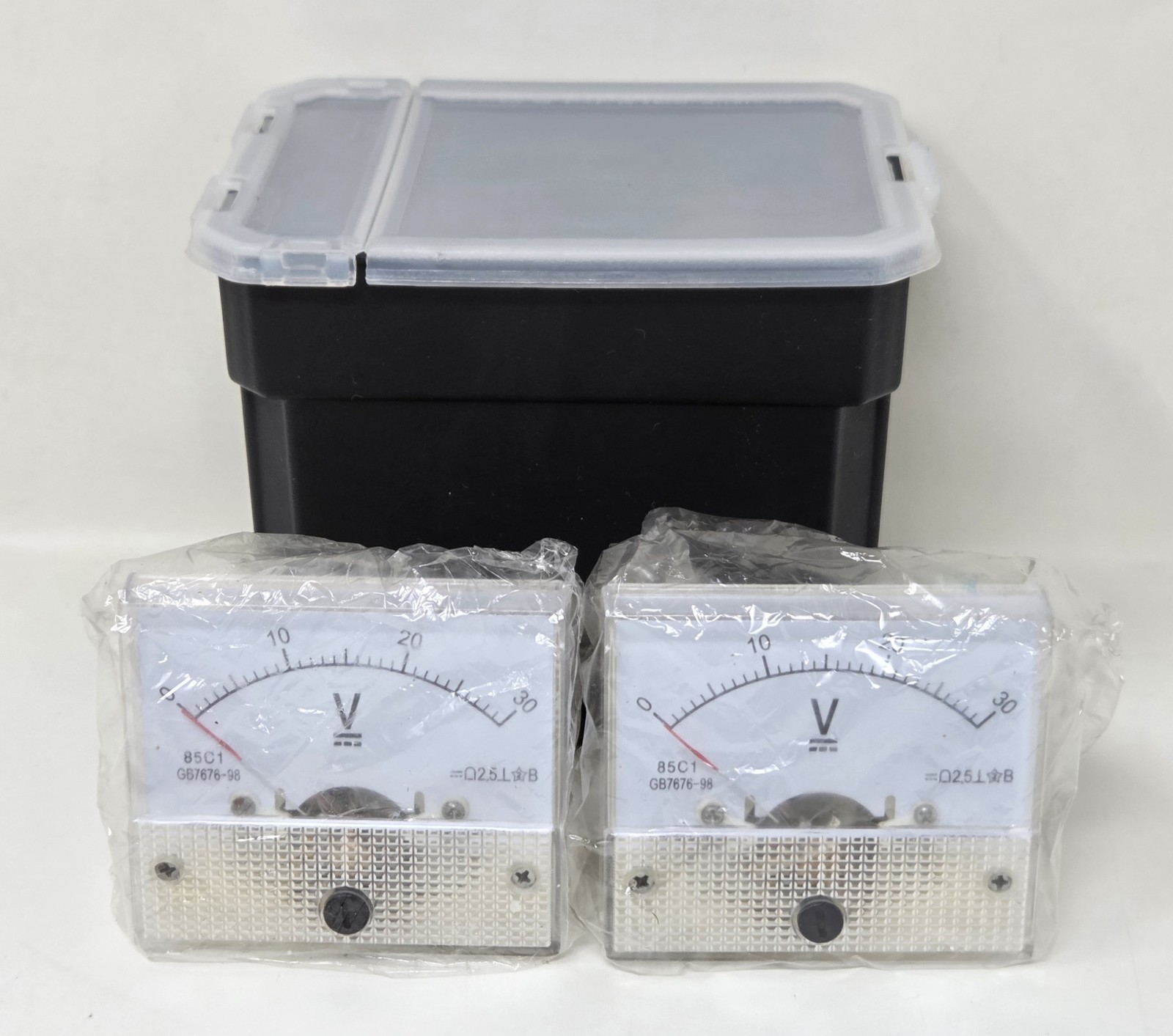 New Lot of 2 Analog Panel Voltmeters 0–30V DC 85C1 Panel Mount w/ Box