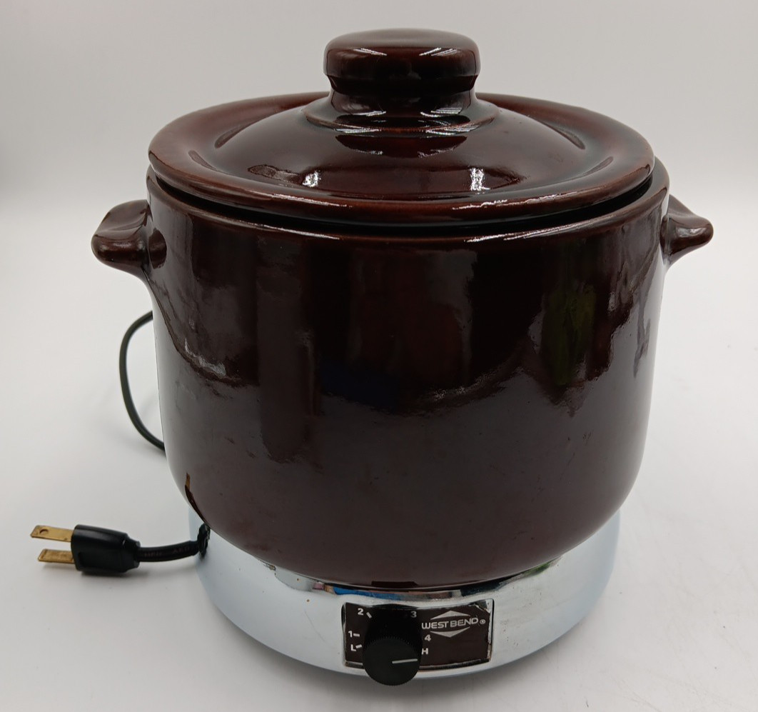 VTG West Bend 2 Qt Bean Pot W/ Electric w/ Heating Base and Cord Crock