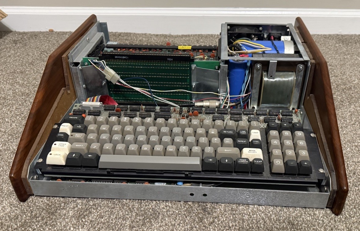 Processor Technology Sol-20 Terminal Computer Vintage Disk Storage Wires Covers