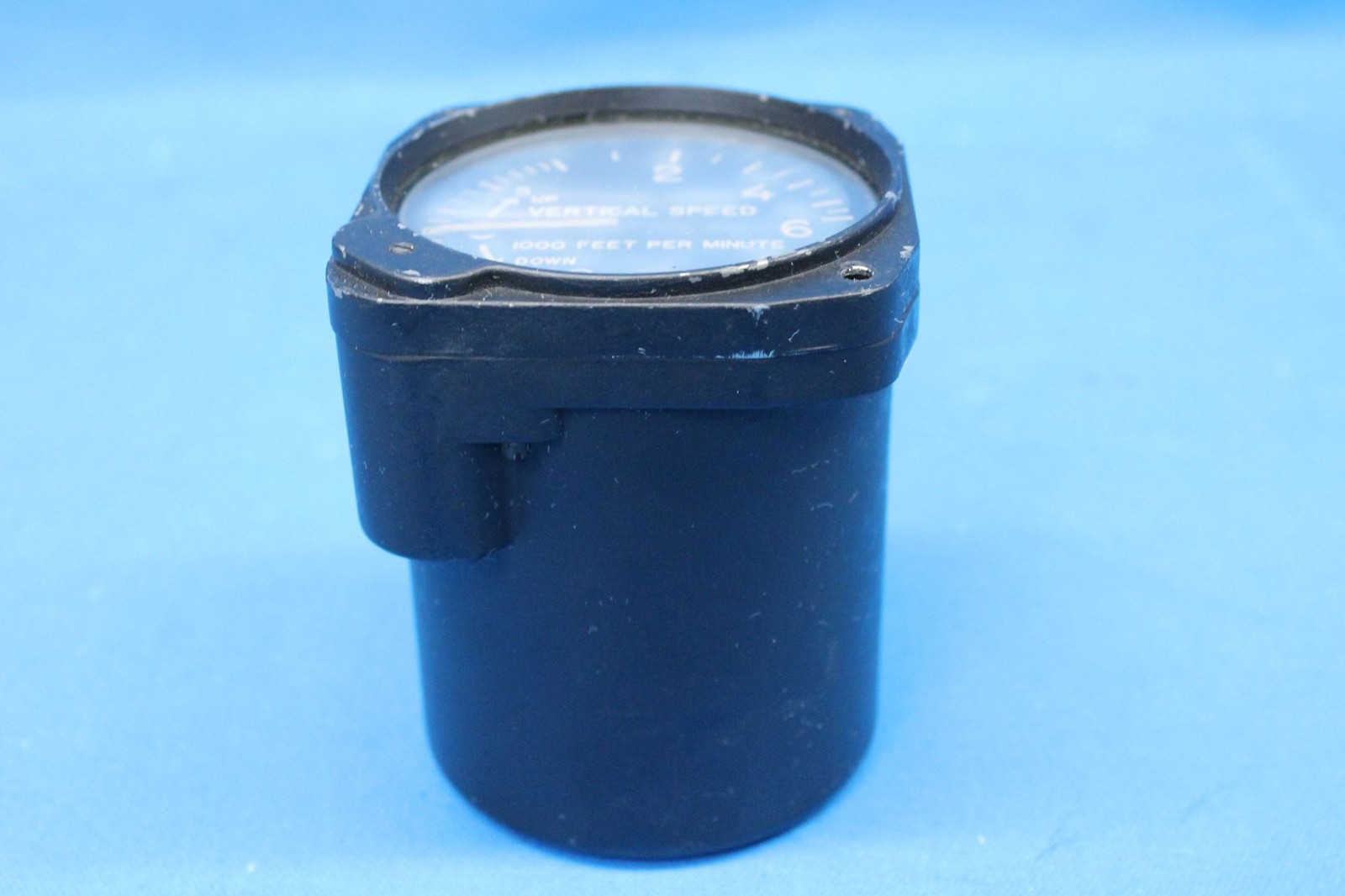Garwin Beechcraft Vertical Speed Indicator P/N: 22-200 (23615)