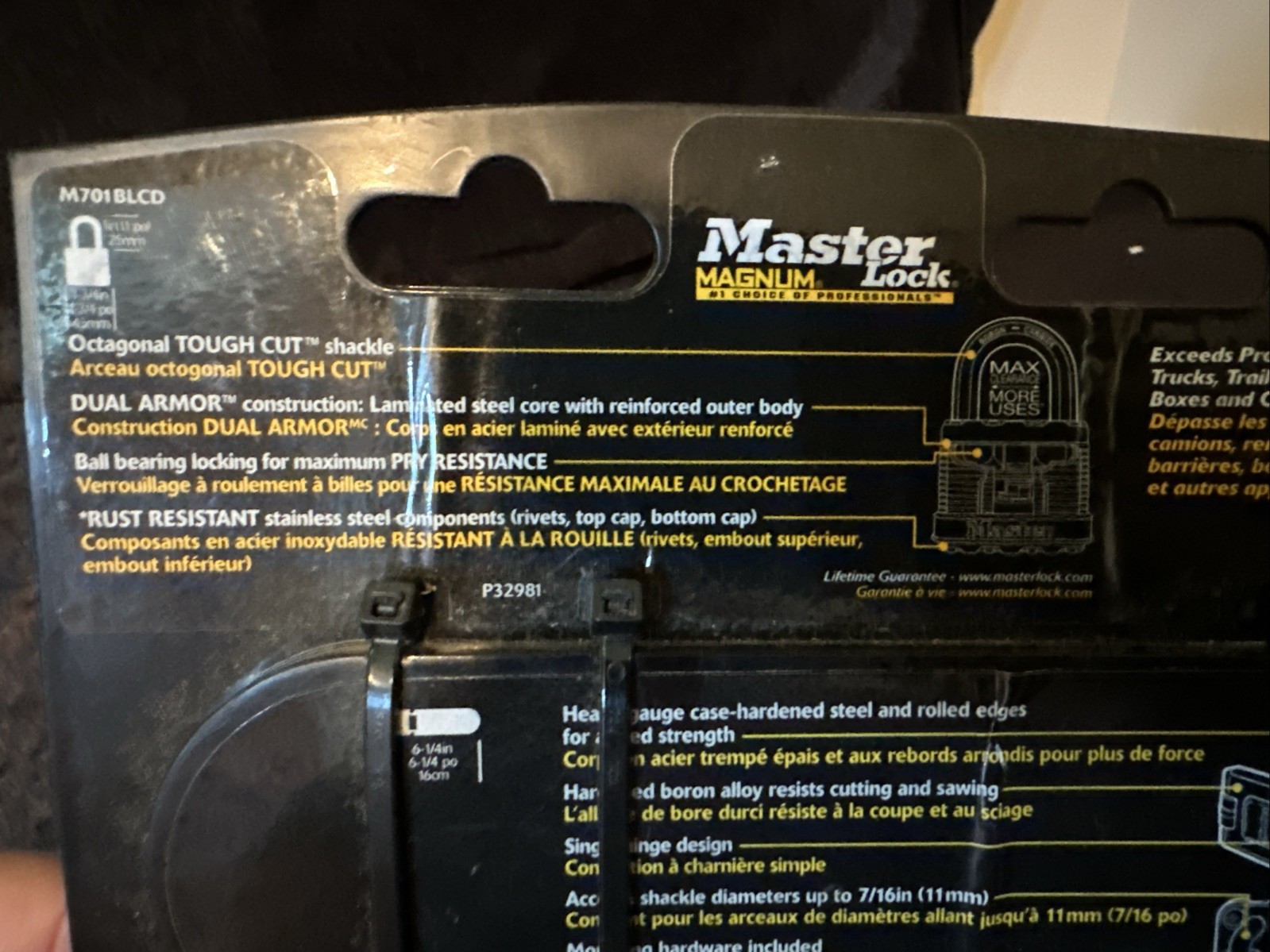 Master Lock Magnum M701BLCD Heavy Duty Padlock & Hasp