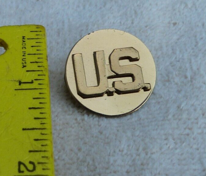 U.S. Round Brass-Tone Pin 1 inch diameter