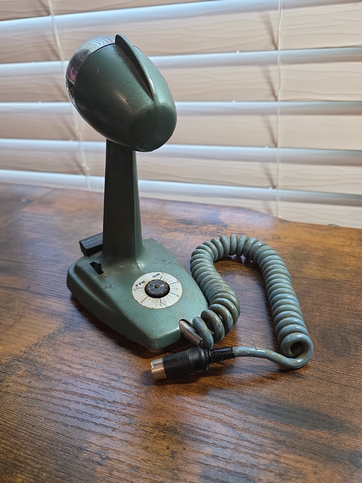 vintage green Turner transistorized SSB+2 desk ham CB microphone untested