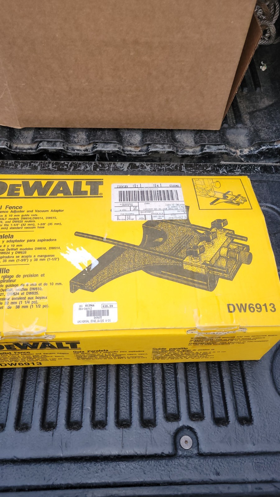 DeWALT Universal Edge Guide w/ Dust Collection DW6913 R113