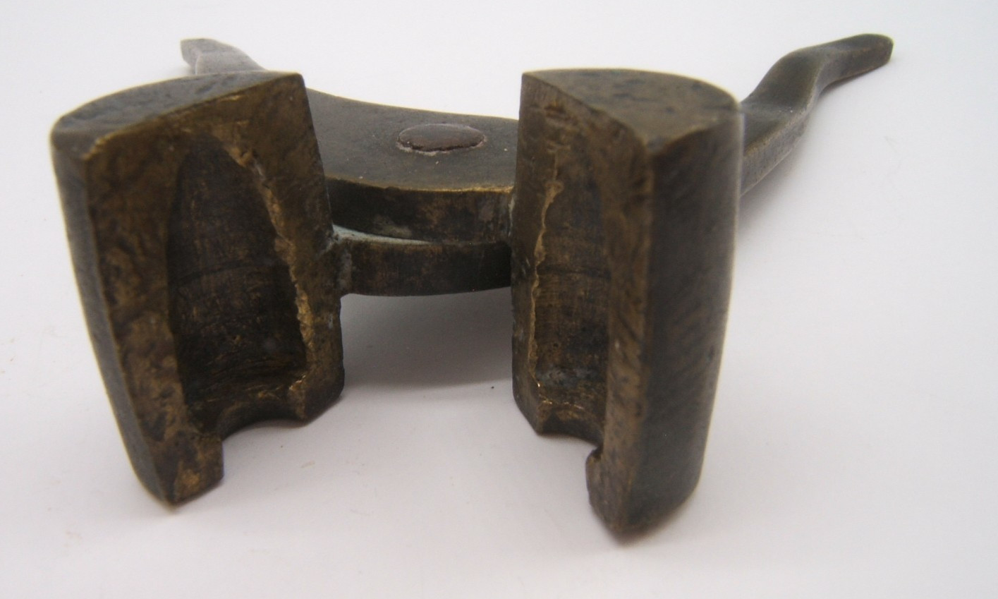 ANTIQUE IRON BULLET MOLD WELL MADE