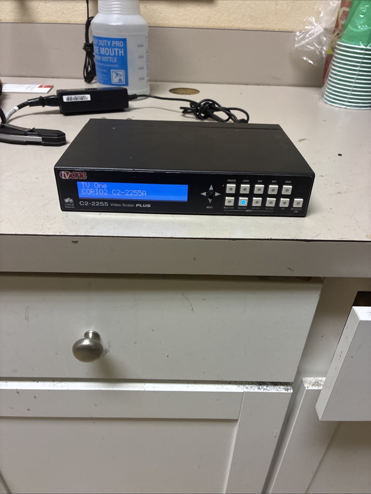 tvONE C2-2255 Universal Scaler Plus HD-SDI With No Power Adapter