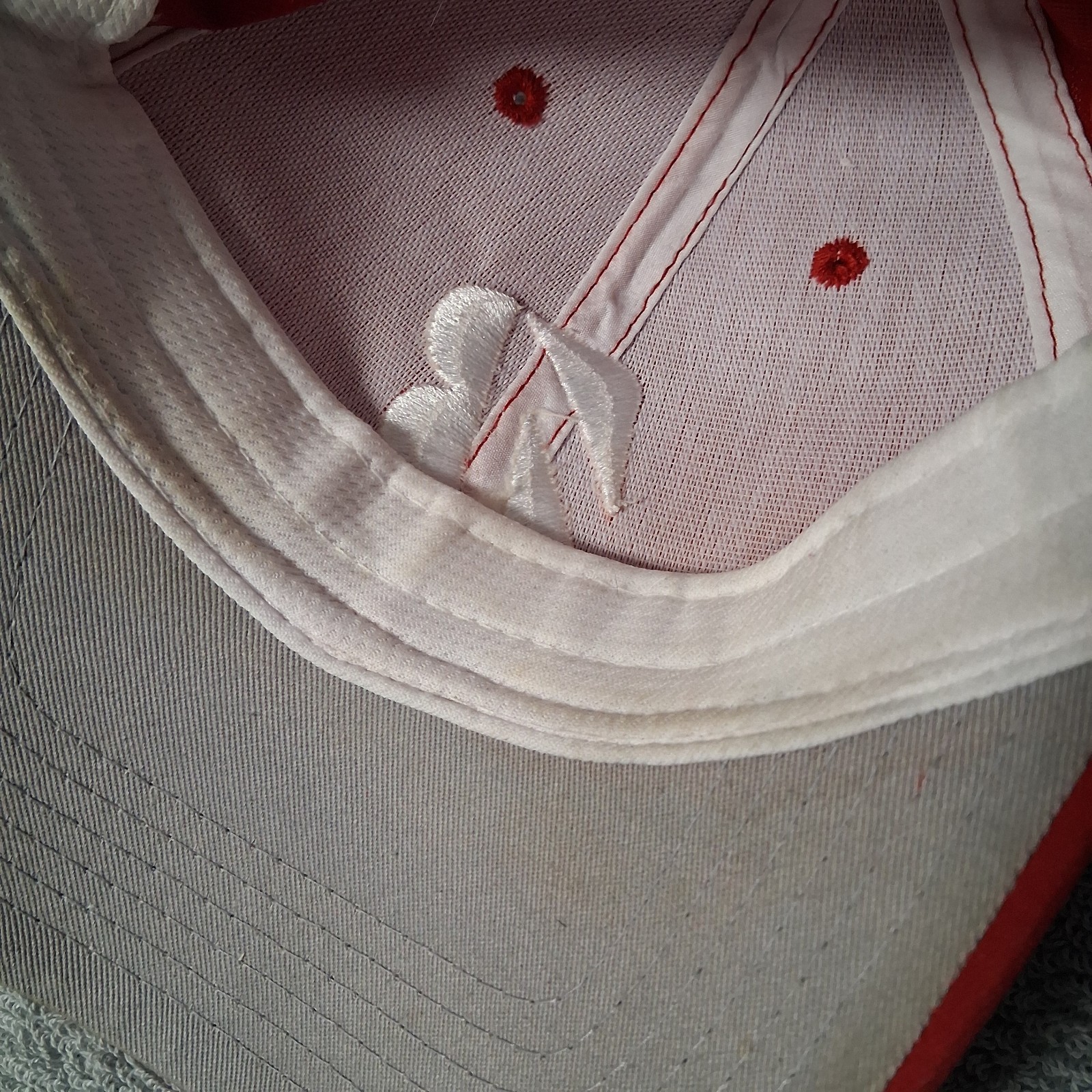 Bridgestone Golf Hat Cap Strap Back Red White Logo Performance Golfing Mens