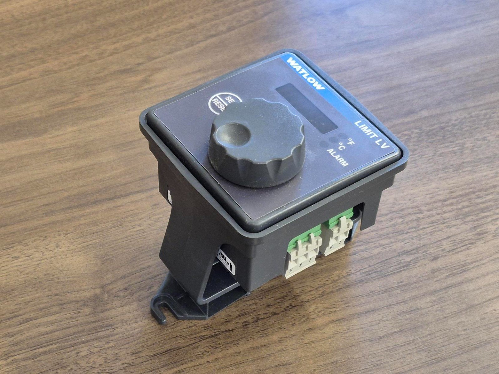 Watlow LVC6HW00320600A Temperature Controller (New - Open Box)