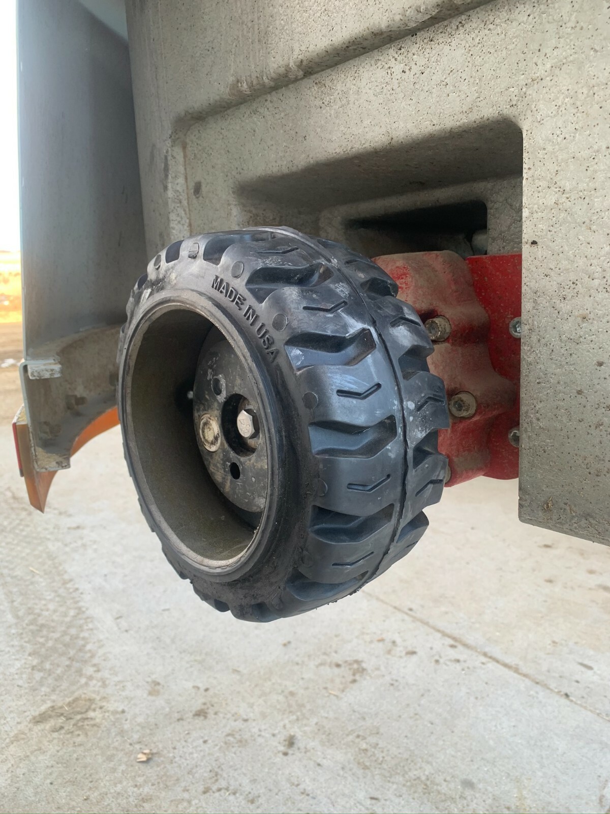 Lely Juno Solid Rubber Tires