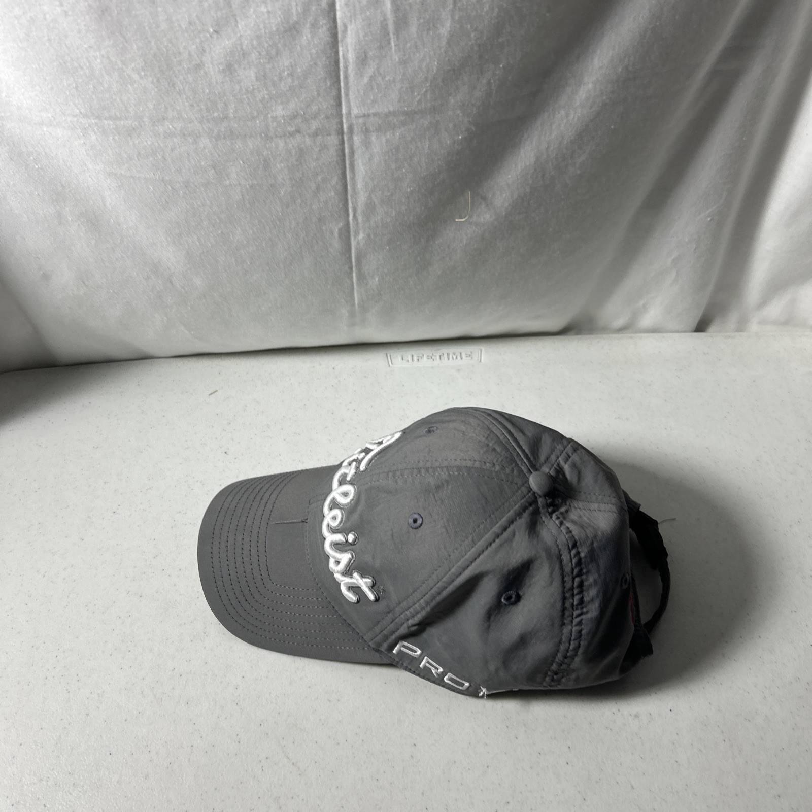 Titeist Footjoy Pro V1 Adjustable Strap Gray Hat