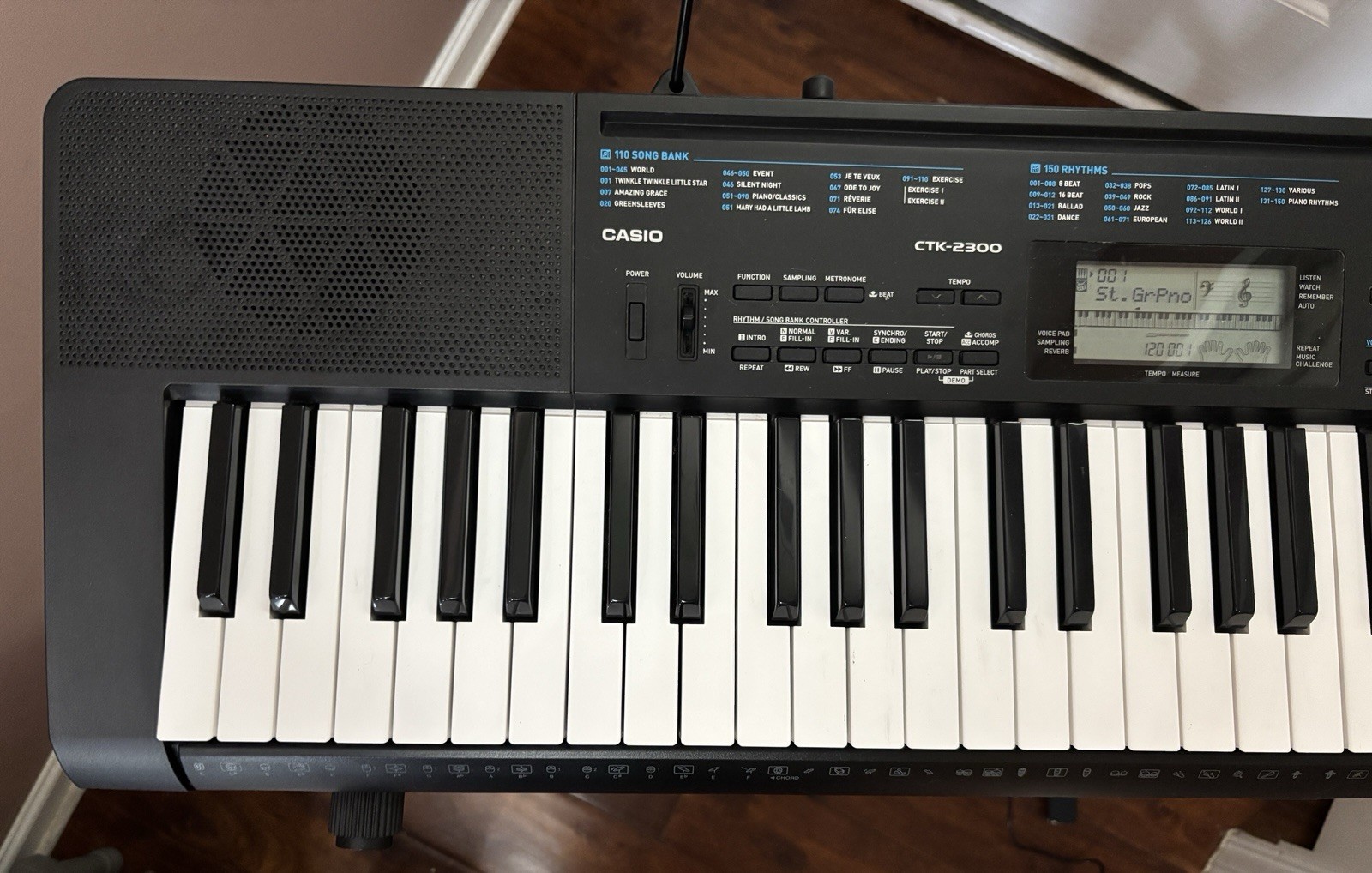 Casio CTK-2300 Keyboard COMPLETE with stand, power cord, user manual, box