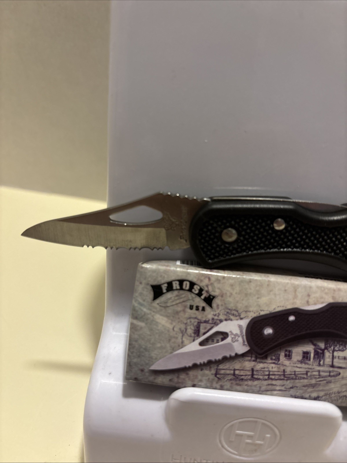Frost 3" Closed Back Lock Folding Knife Stainless Steel Blade Black Handle