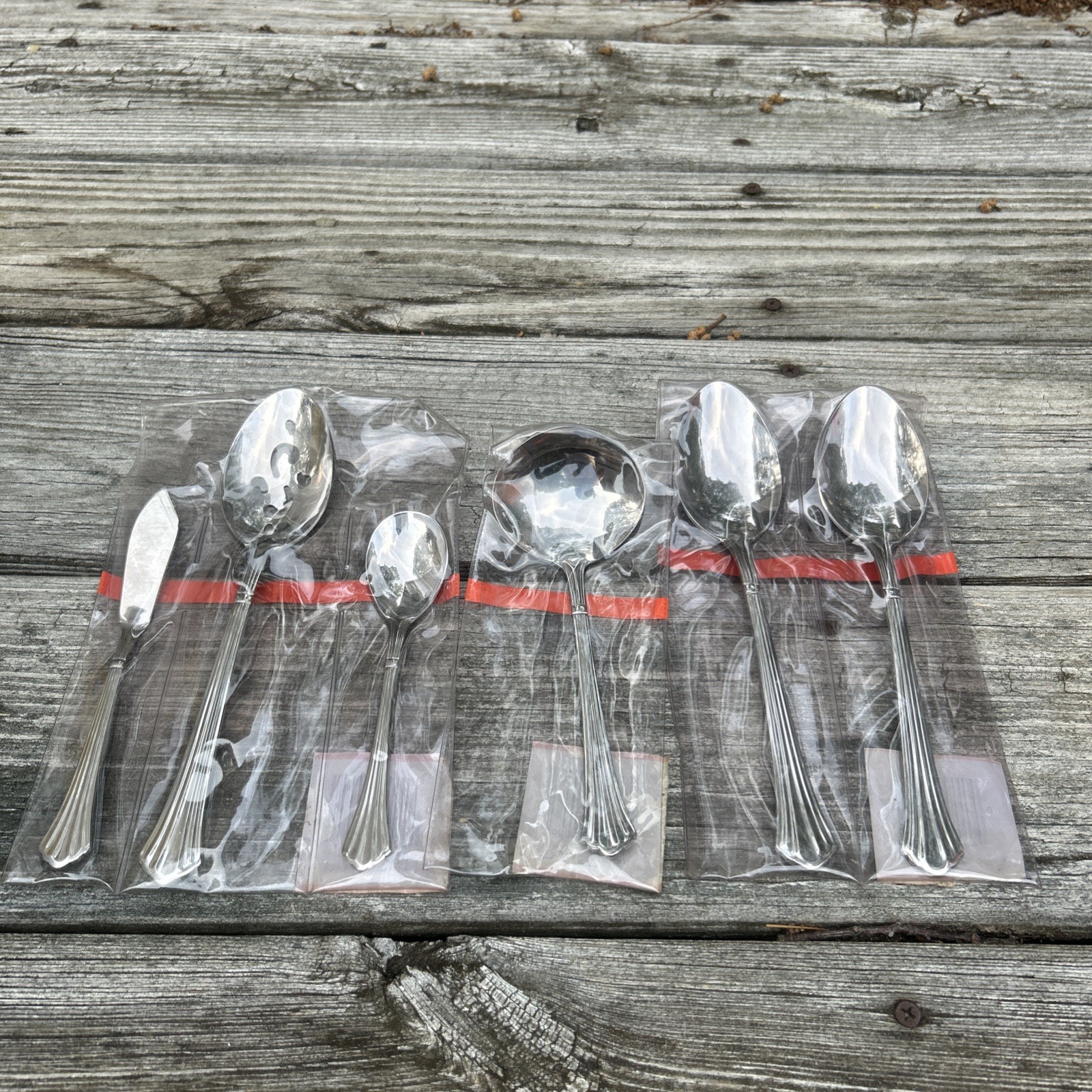 DORIAN Estia Flatware 6 Serving Pcs  Korea Glossy Ribbed Stainless Flatware Set