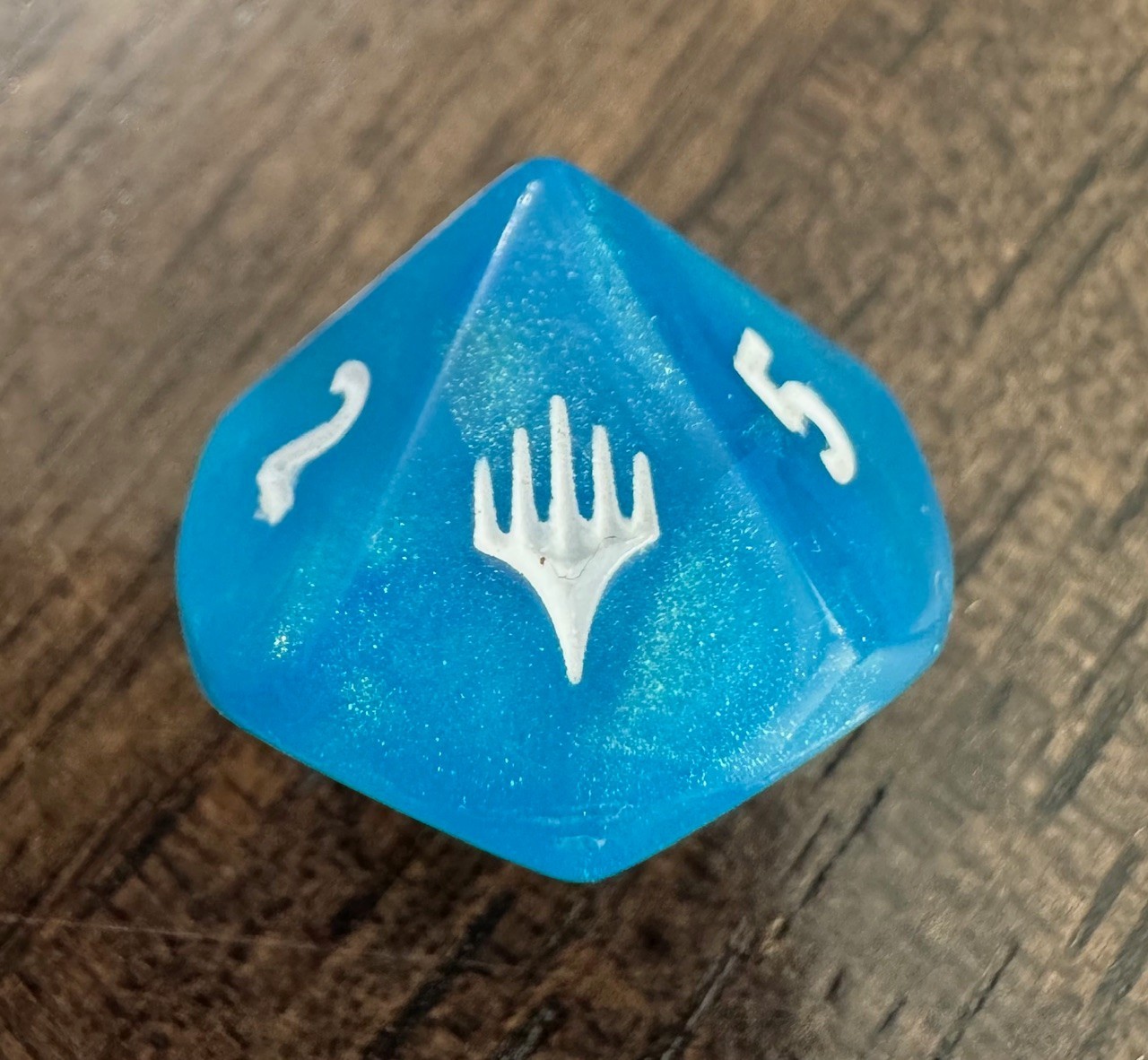 Magic the Gathering MTG Final Fantasy D10 Blue Crystal Prerelease Die Dice