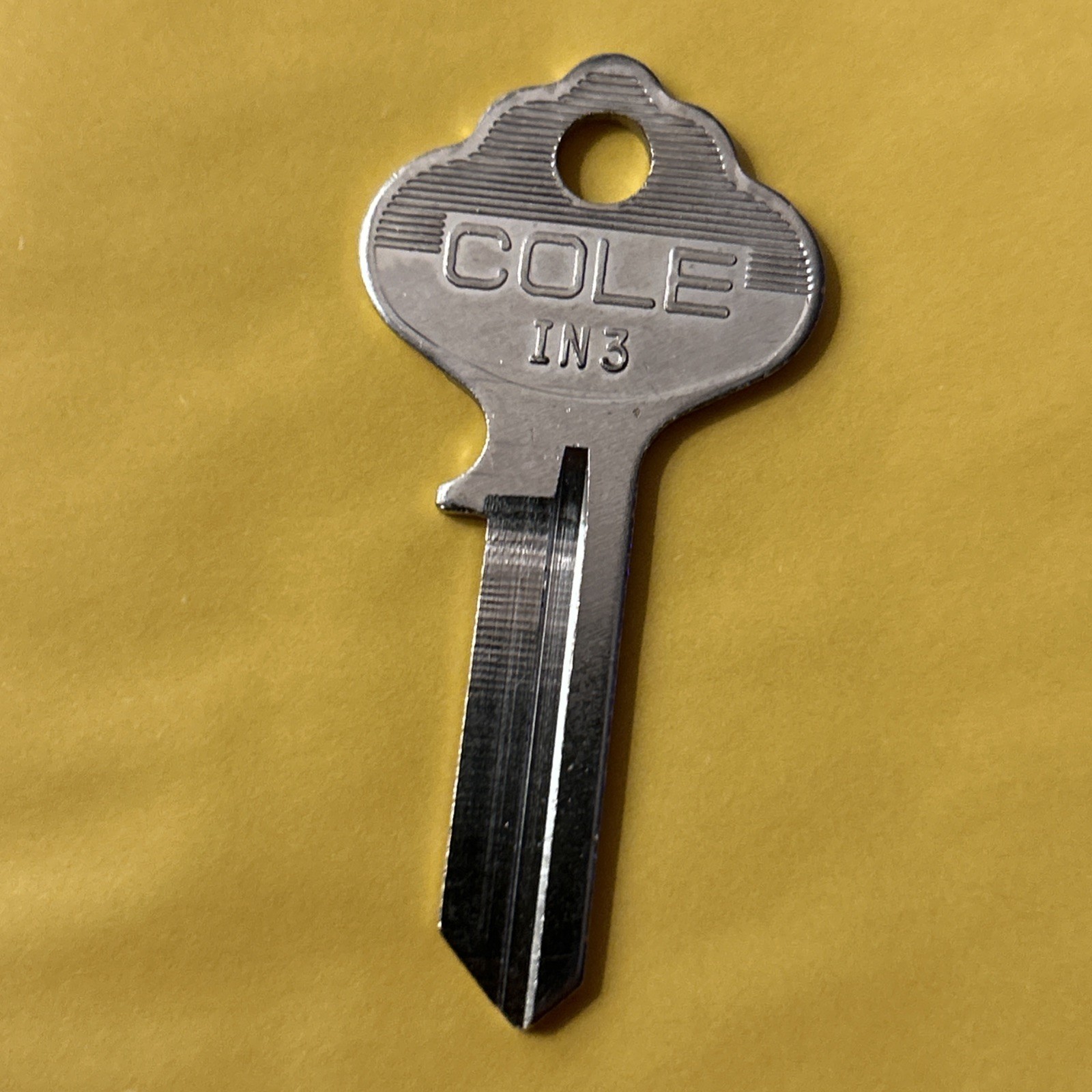 1 key IN3 SILVER Color Key Blanks Cole USA
