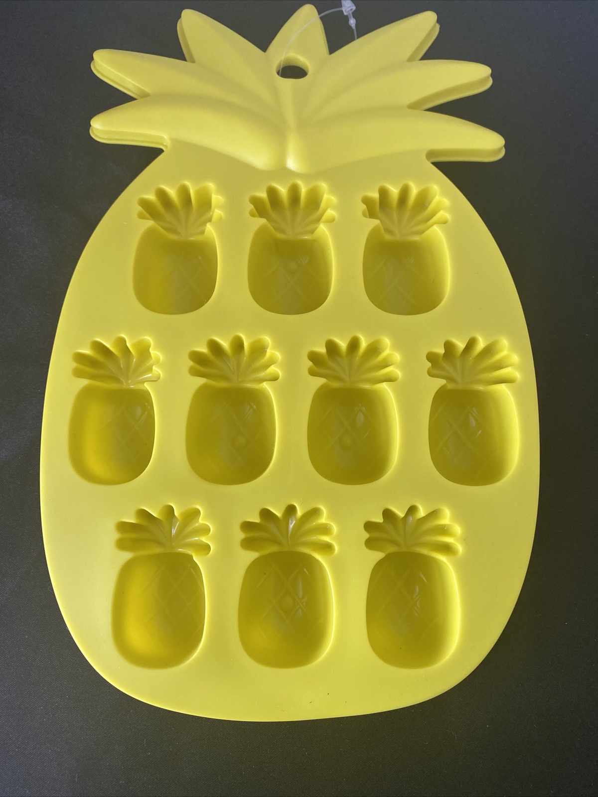 Pineapple Yellow Silicone Ice Cube Tray New For 10 Ice Pieces
