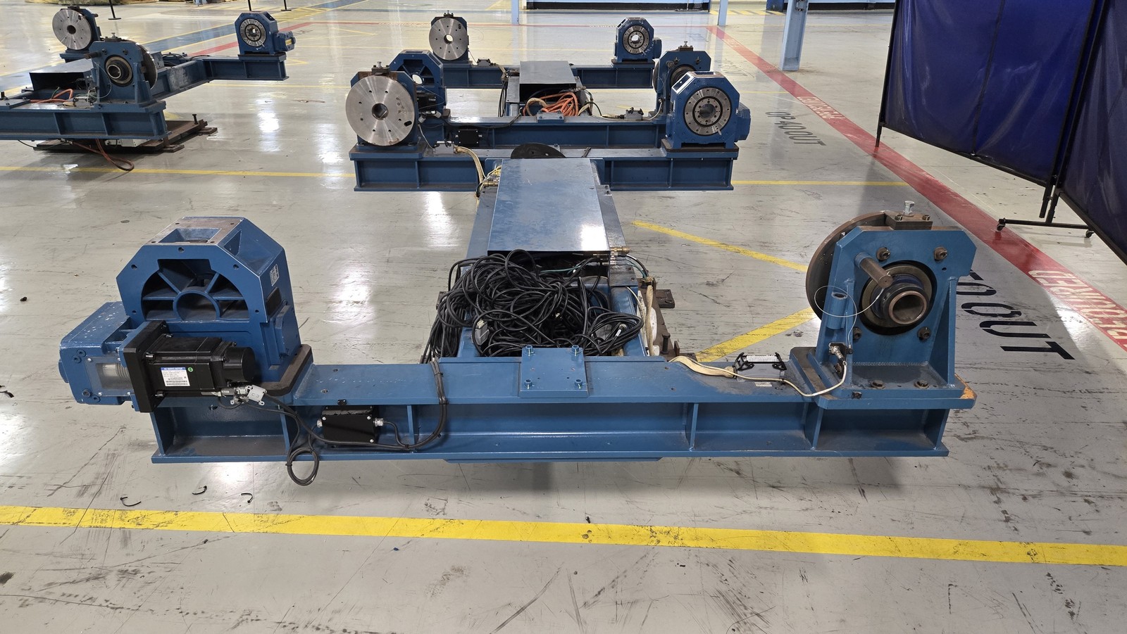 WEISS CR700 TURNTABLE WITH TRUNNIONS ASSEMBLY USED