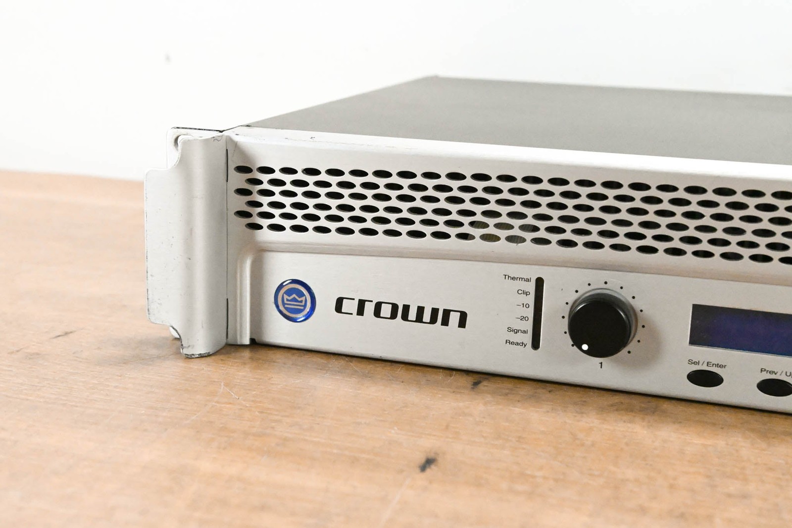 Crown XTi 2000 2-Channel Power Amplifier with DSP CG013C2