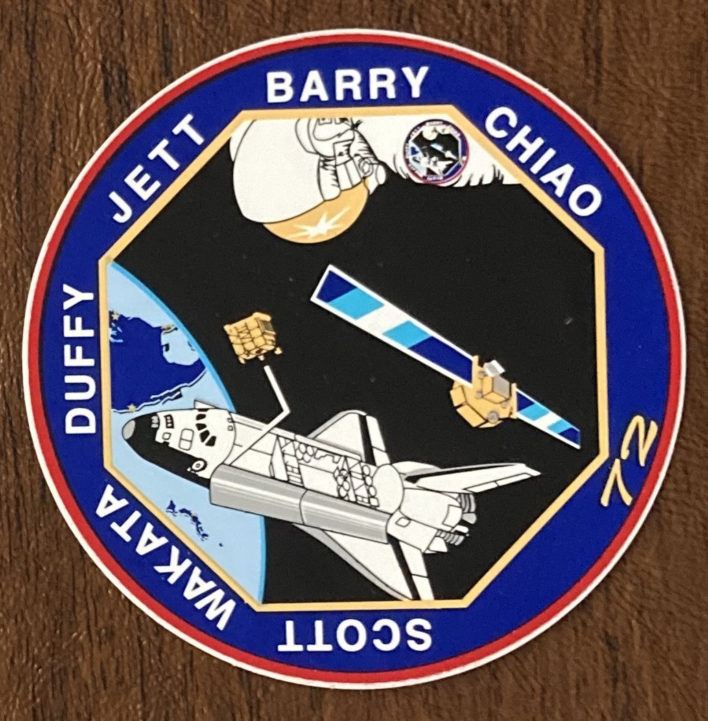 1996 NASA SpaceShuttle STS-72 Mission Sticker Retrieved Japan's Space Flyer Unit