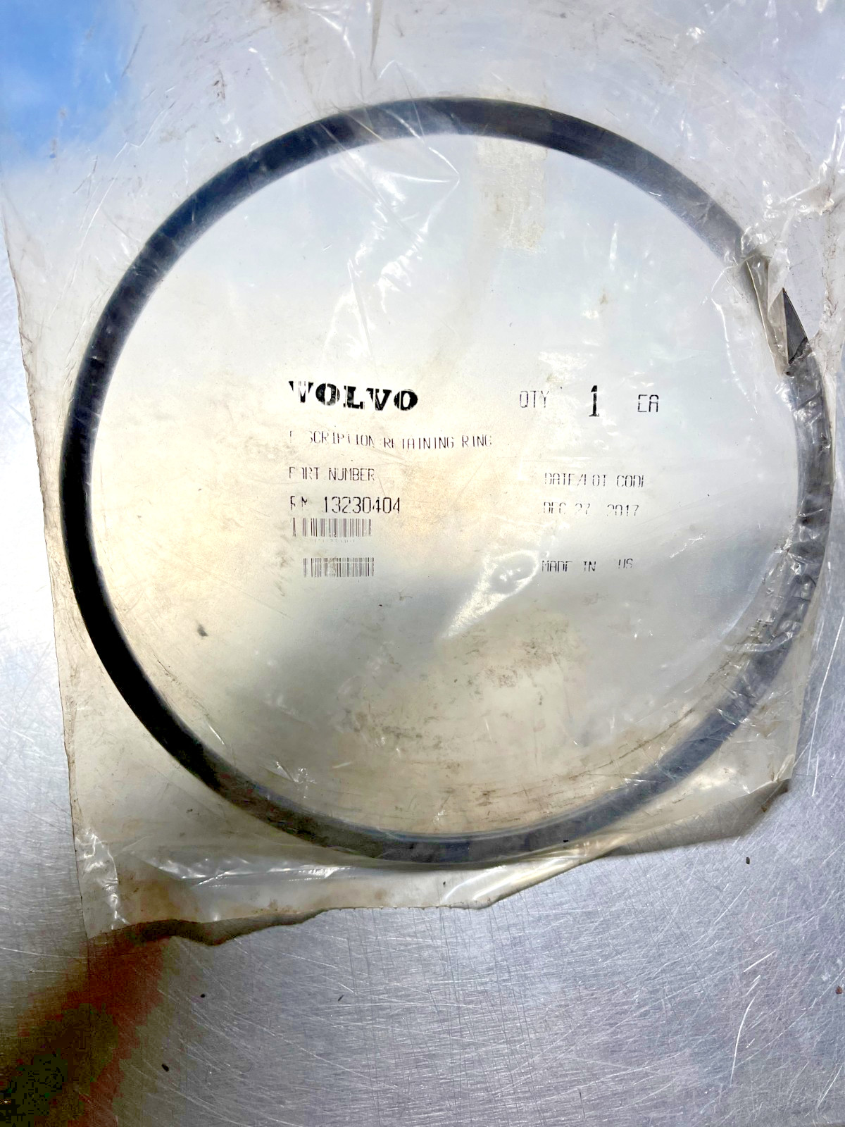 13230404  GENUINE  OEM  Volvo  RETAINING RING  Ingersoll Rand  RM13230404