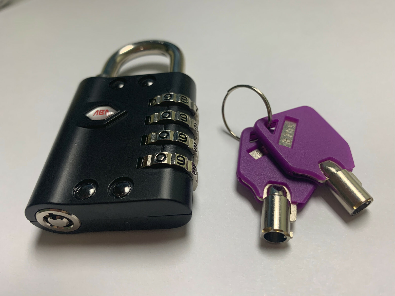 Retrievable Combination Padlock Solid Padlock Key-override 43mm Black KA 7921