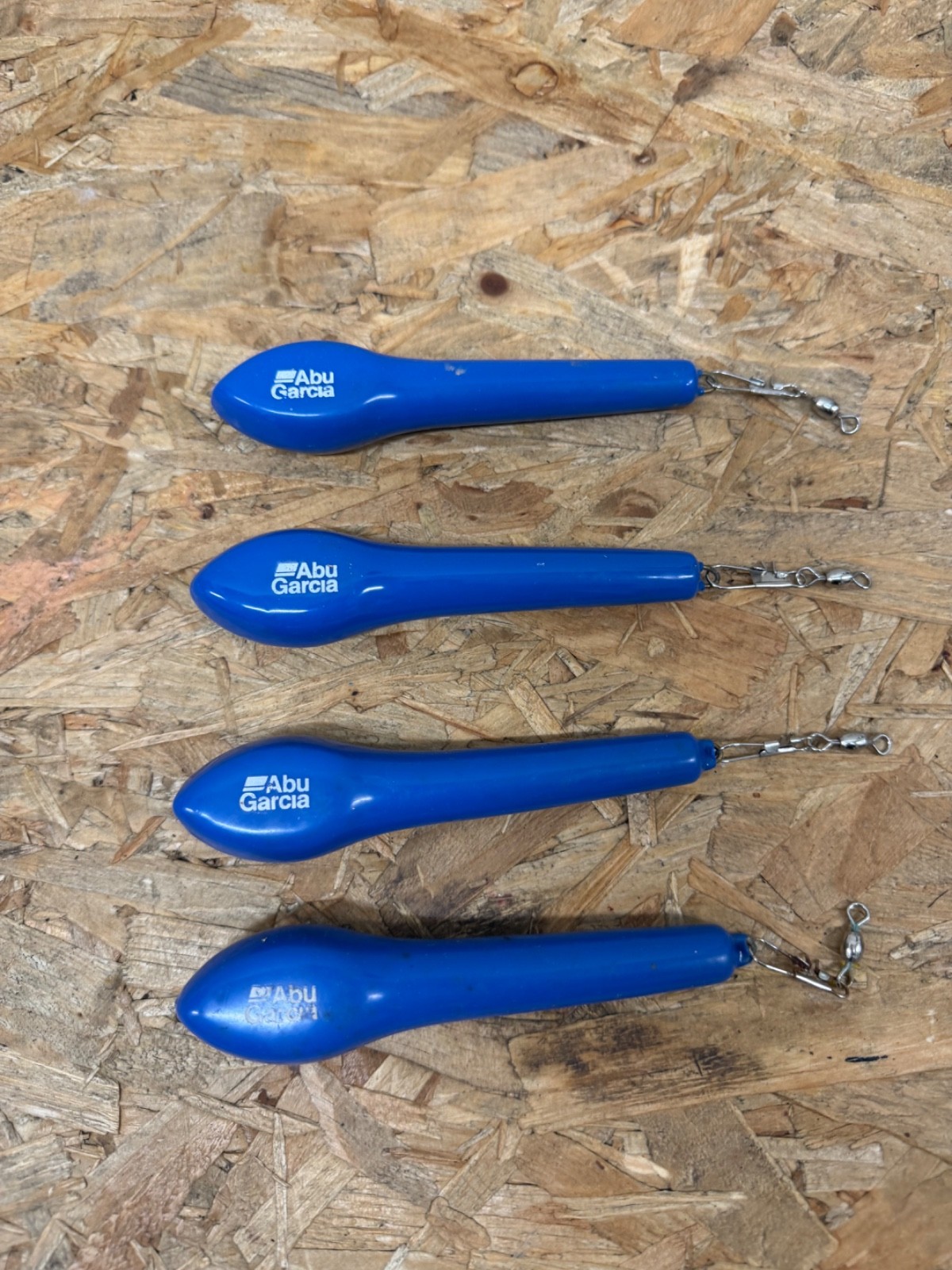 SEA FISHING TACKLE - 4 x ABU GARCIA DURA FLEX COATED LEADS, WEIGHTS, 230g, 8oz