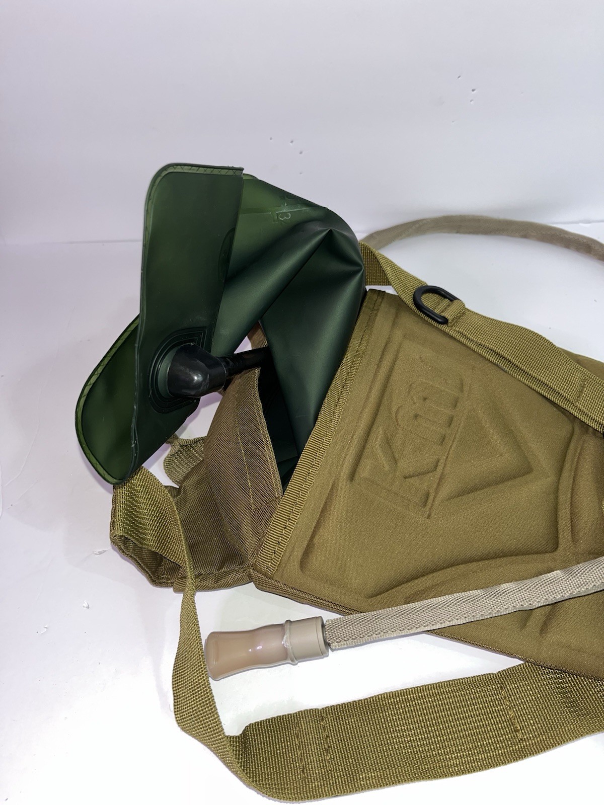 Outdoor Hydration Backpack Lightweight Hydration Pack with 3L Water Bladder