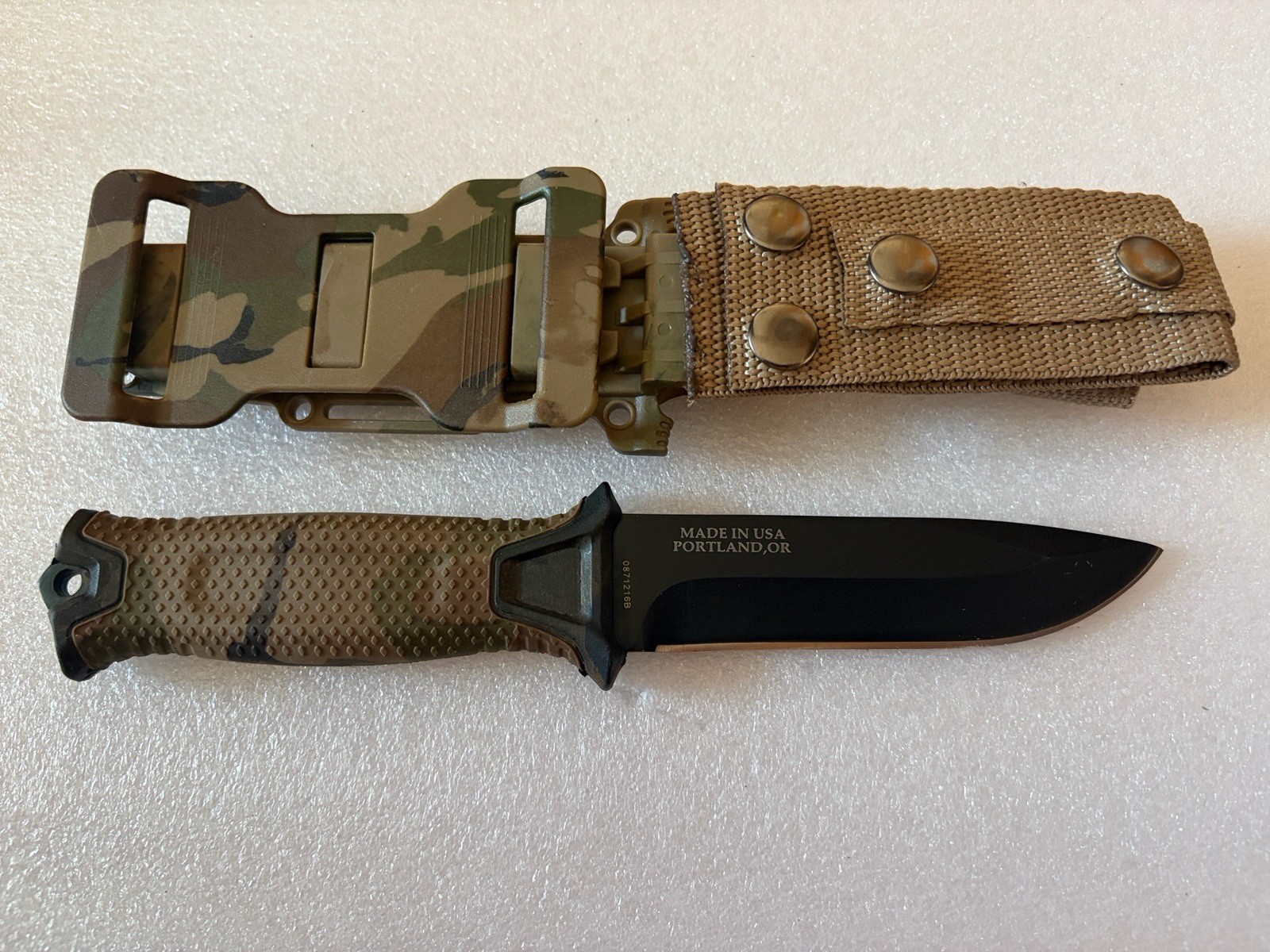 Gerber Strong Arm Knife Brand New Without Box. Camo With Black Blade