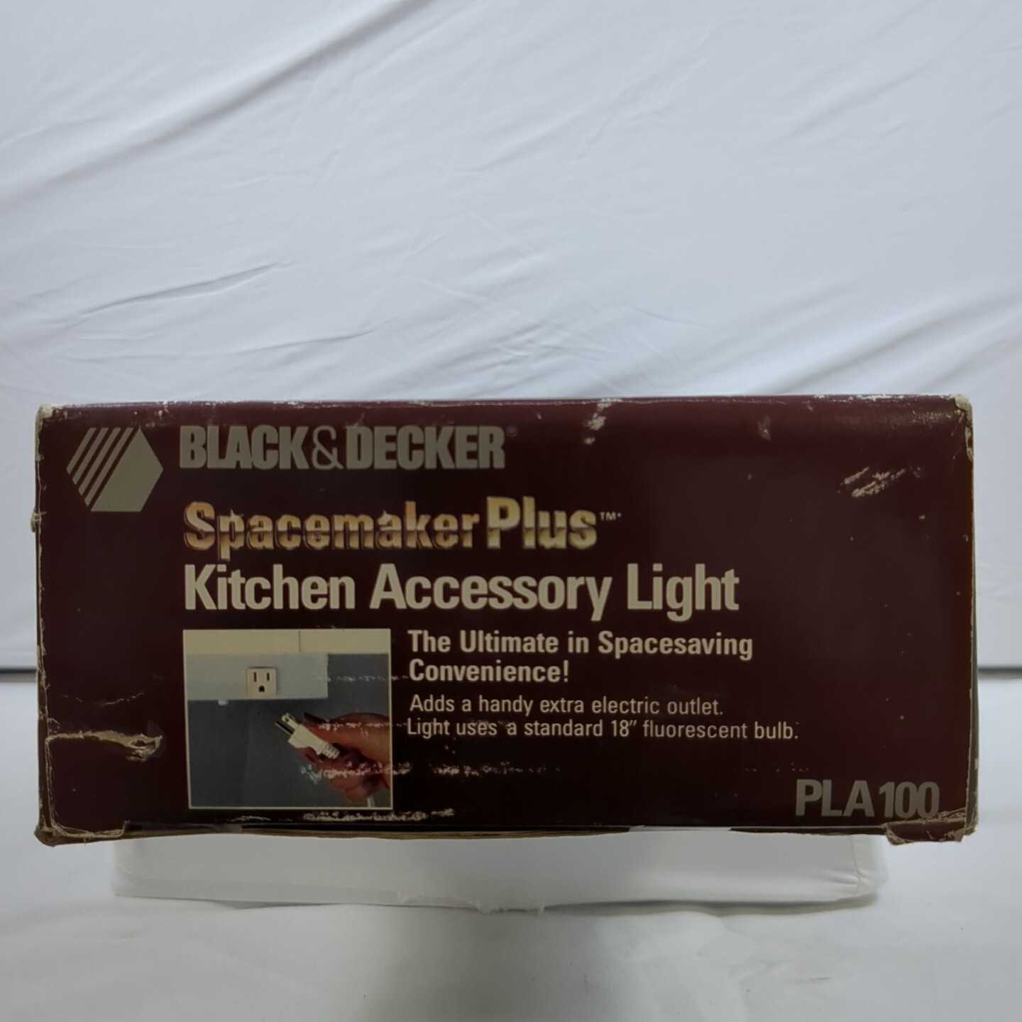 Black & Decker Spacemaker Plus Under-Cabinet Light PLA100, Fluorescent - 1988