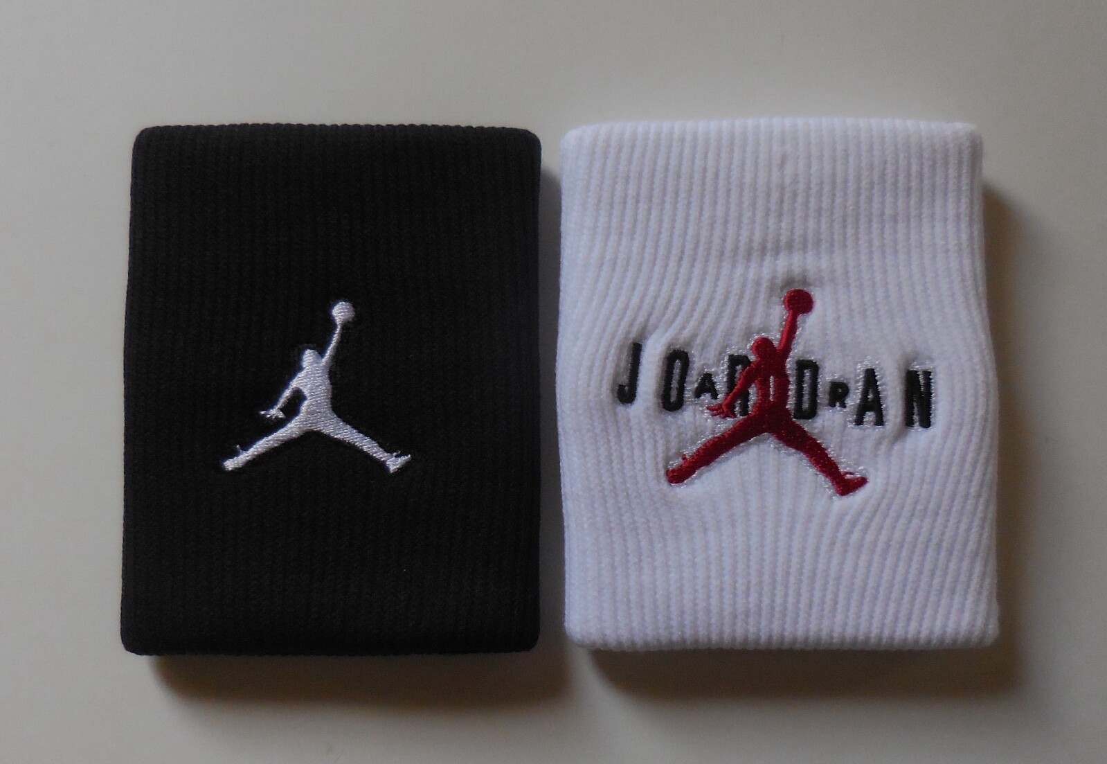 Nike Jordan Terry Tennis DW Wristbands Adult Unisex White/Black/Gym Red
