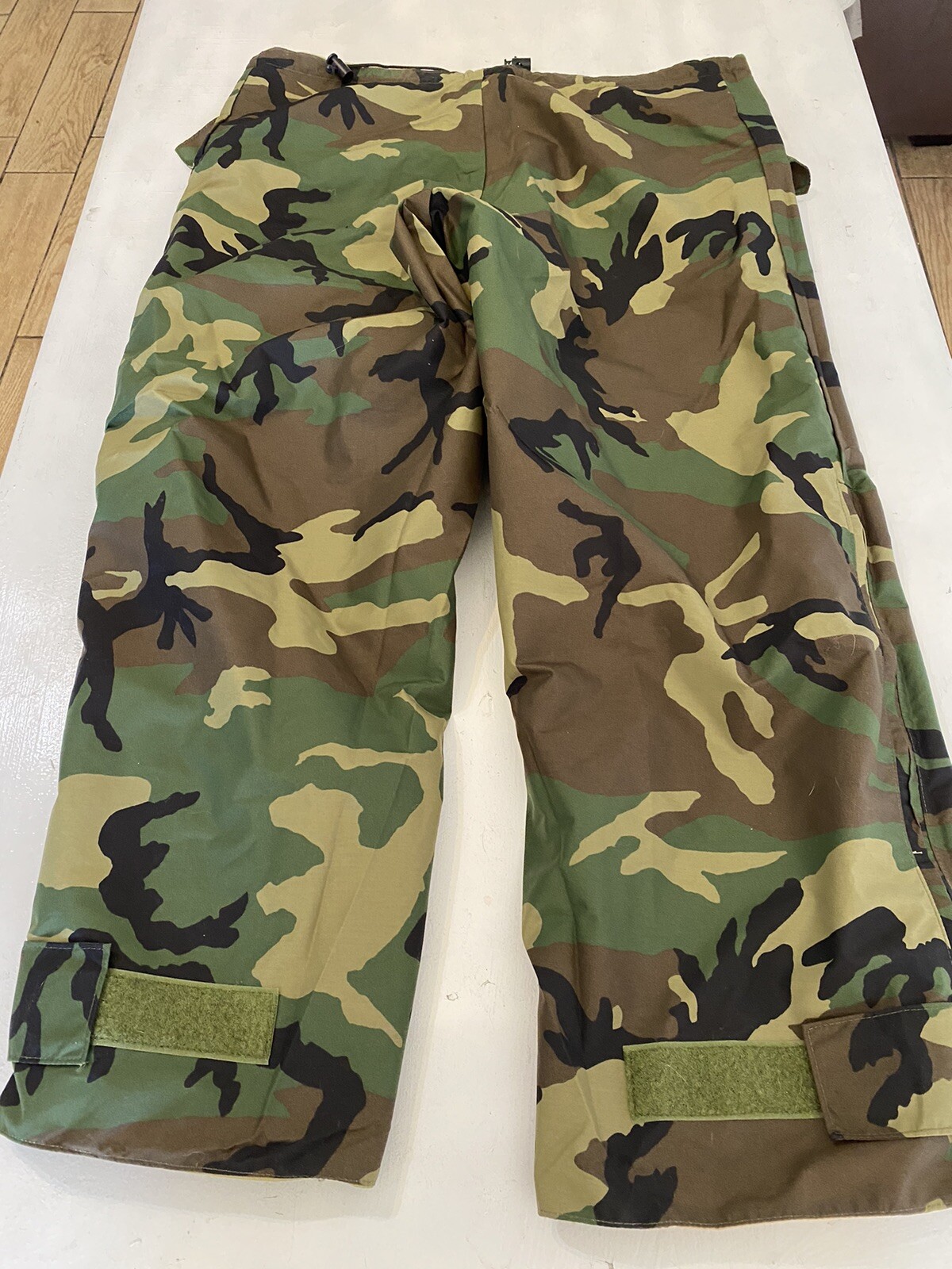 Men’s US Army Nylon Blend Reversible Camo Pants Size Large
