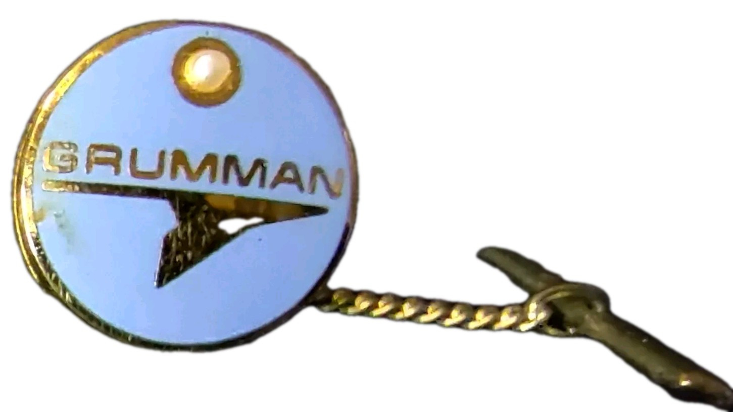 Vintage Grumman 10 year Service 10K Yellow Gold with Pearl Tie Tac Space Travel