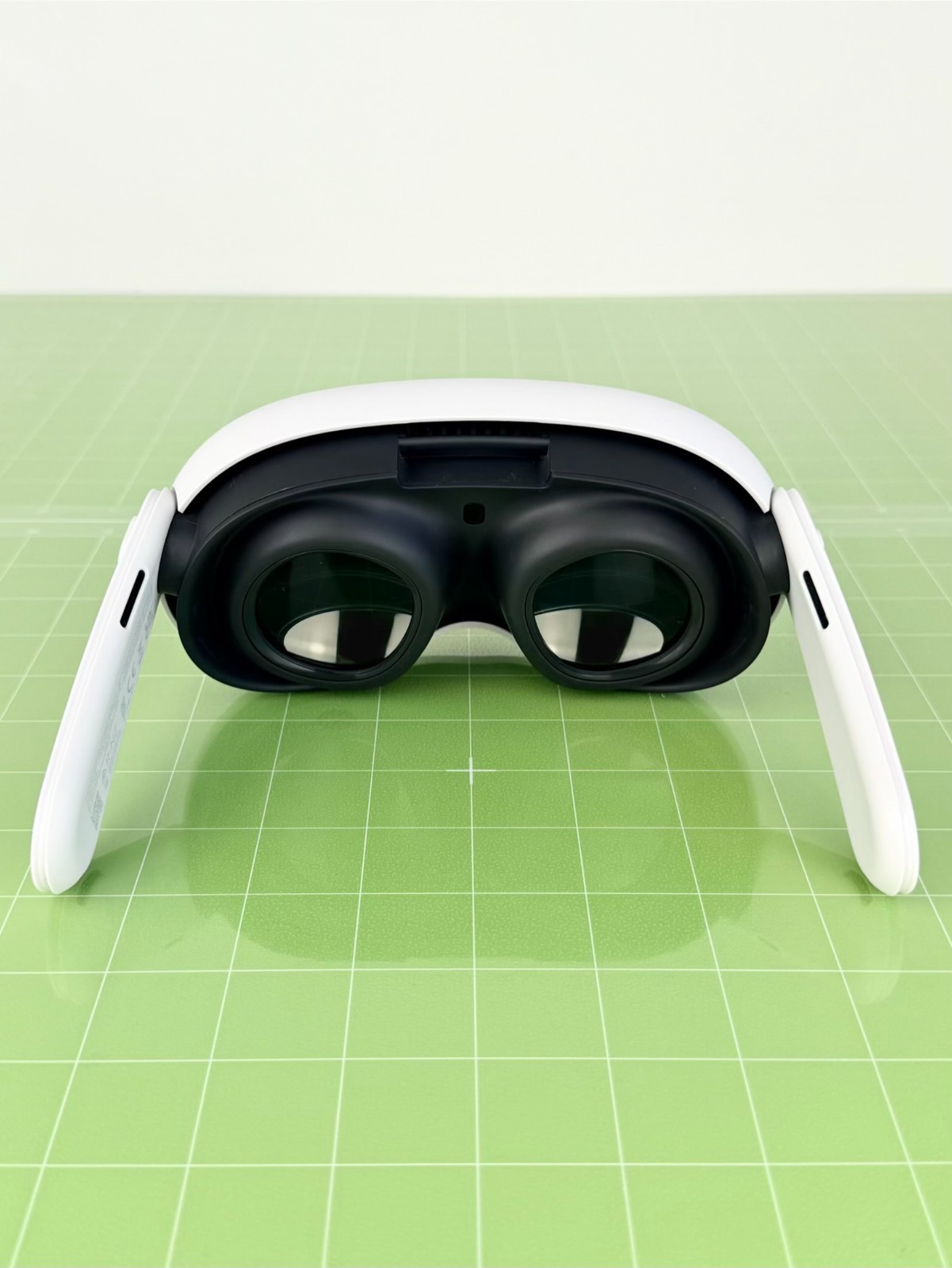 Meta Quest 3 - 512GB - Virtual Reality Headset ONLY
