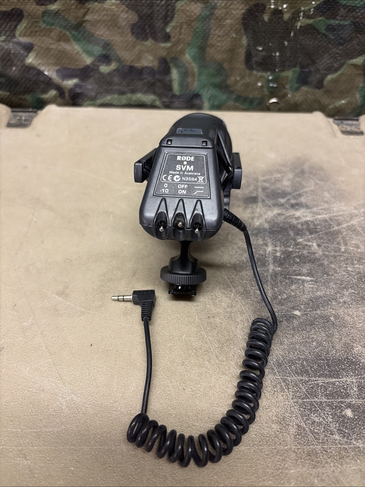 Rode SVM Stereo VideoMic On Camera Condenser Microphone DSLR Film Video Mic