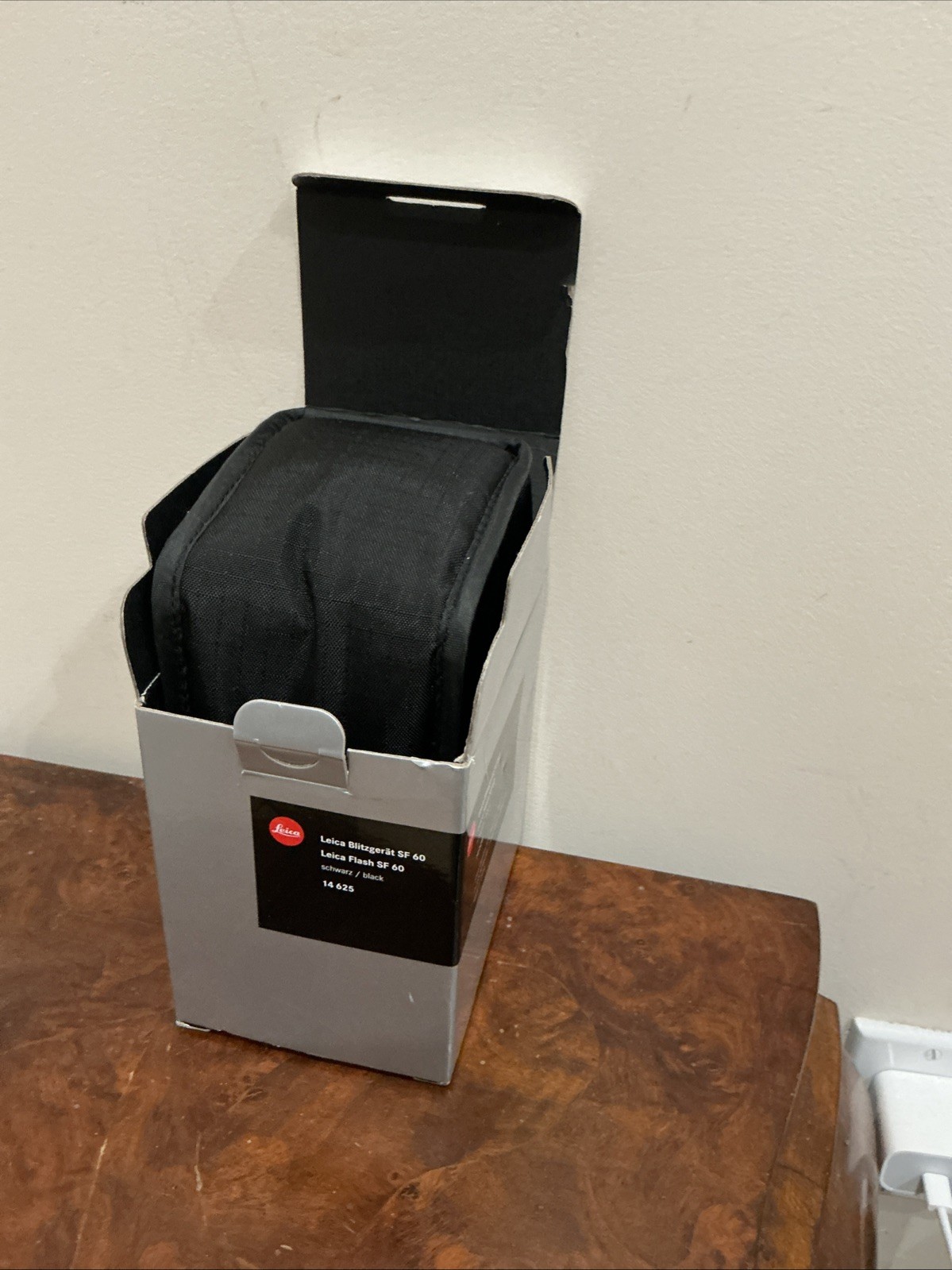 Leica Flash TTL Blitzgerät SF 60 – 14625 | + Leica Pre-Owned Excellent Condition
