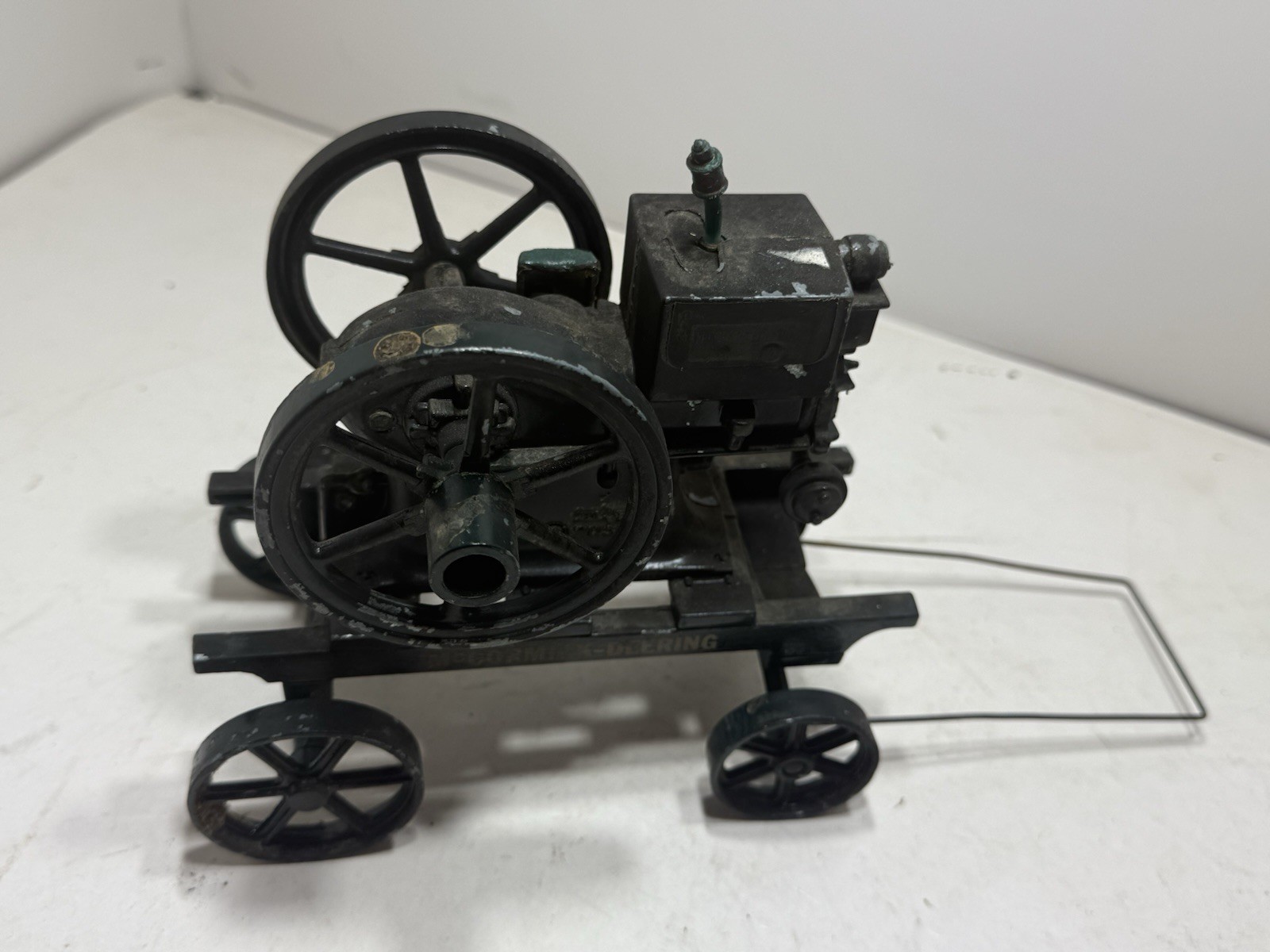 ERTL 1/16 Mc Cormick Deering Engine (F)